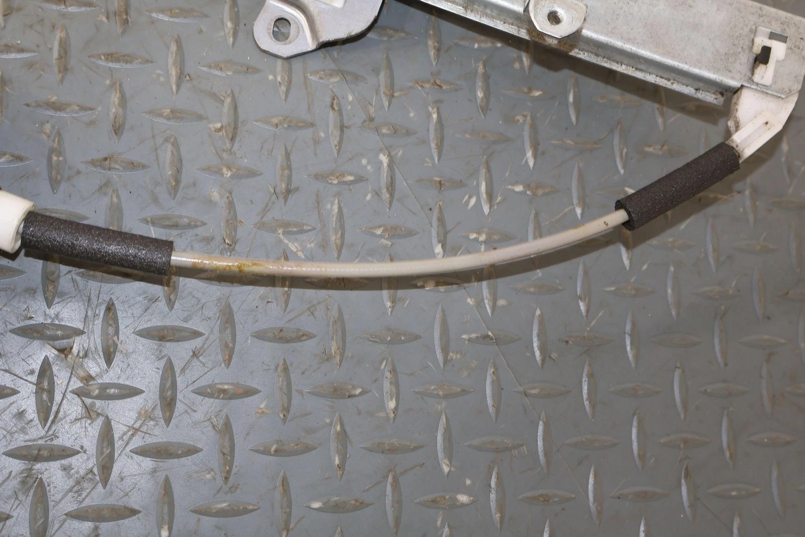 2011 Nissan Xterra- Right Front Door Regulator