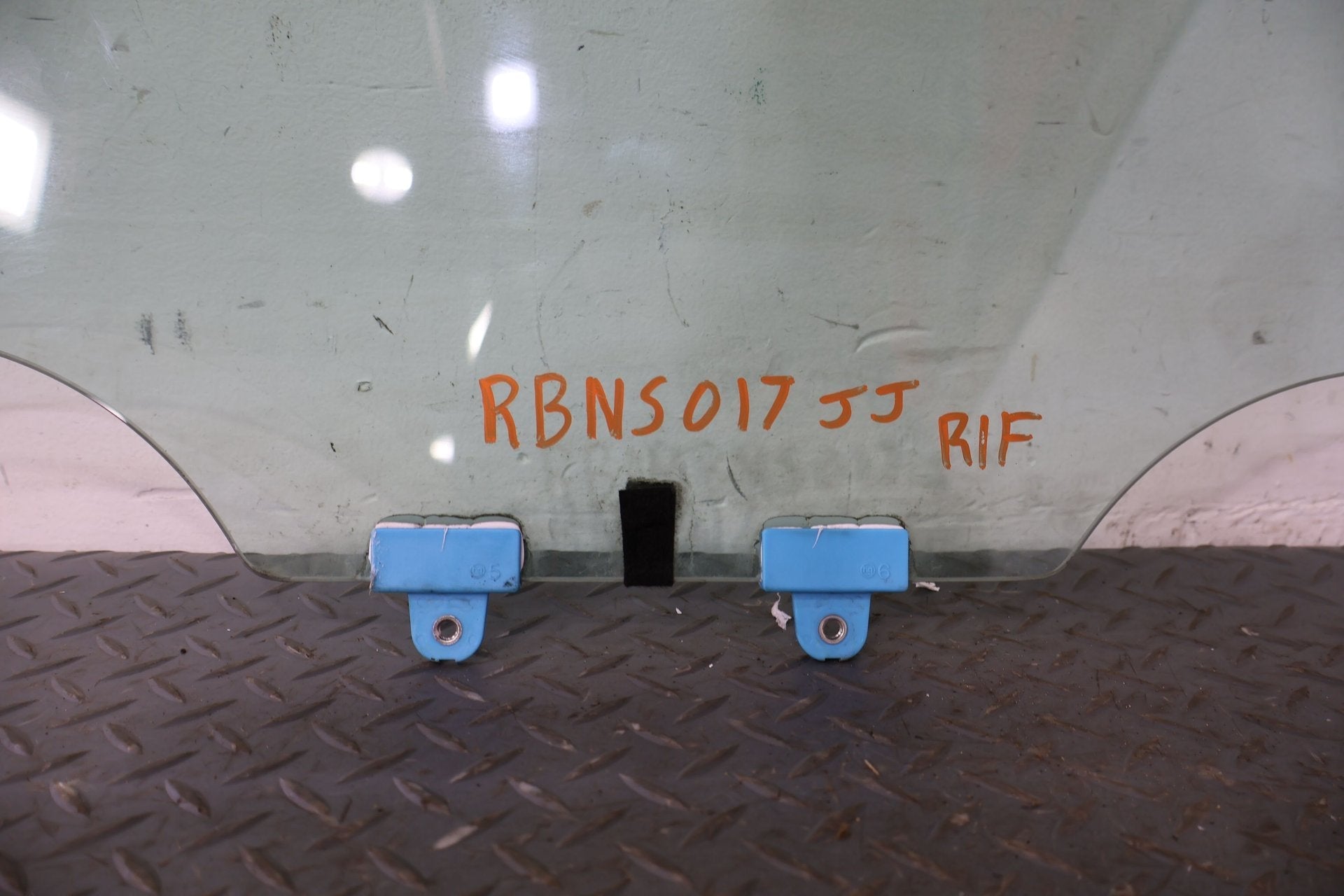2011 Nissan Xterra- Right Front Door Window