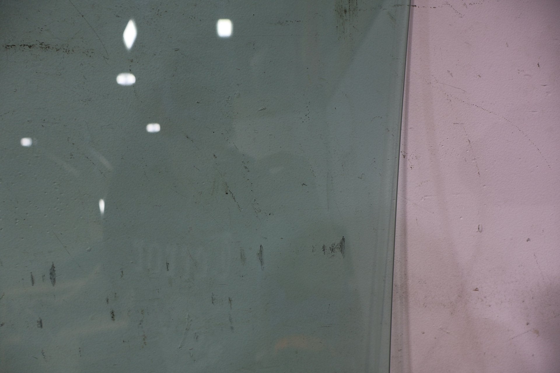 2011 Nissan Xterra- Right Front Door Window