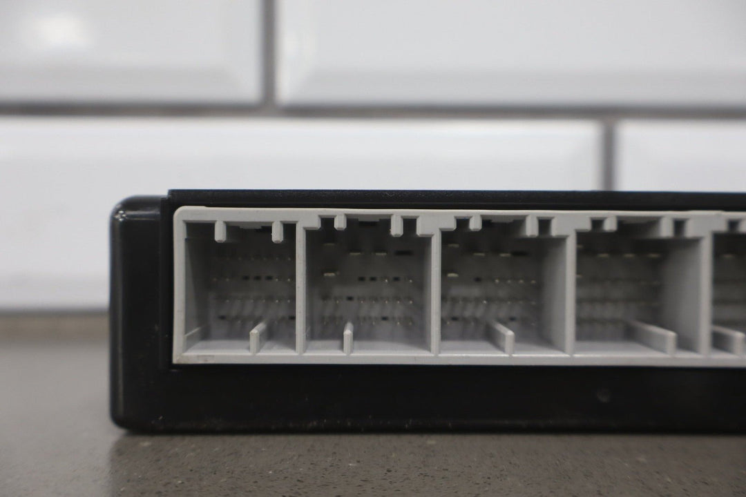 2012 - 2014 Chevrolet Suburban BCM Body Control Module 22846365 OEM