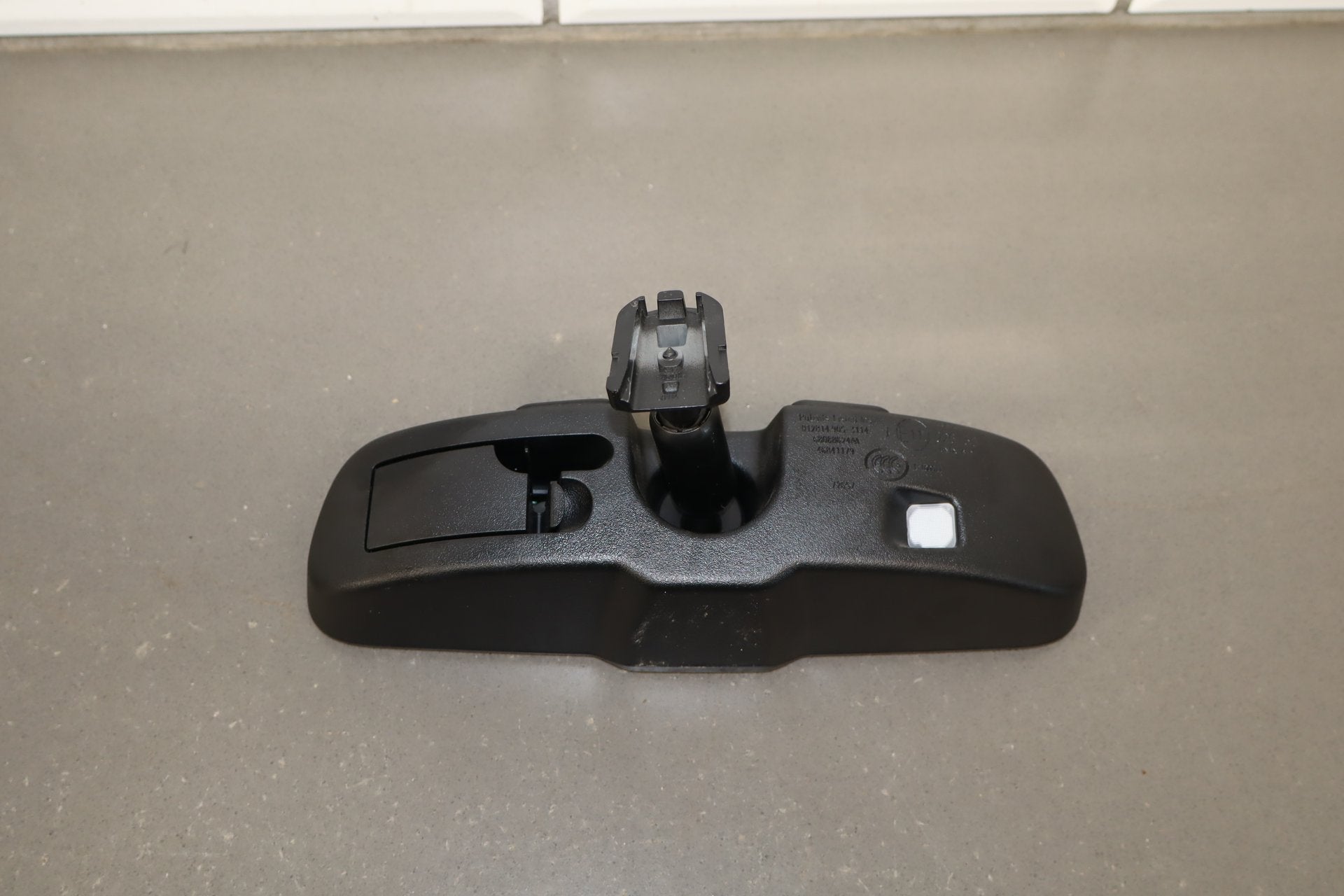 2012-2014 Dodge Challenger R/T Rear View Mirror 68088624AA