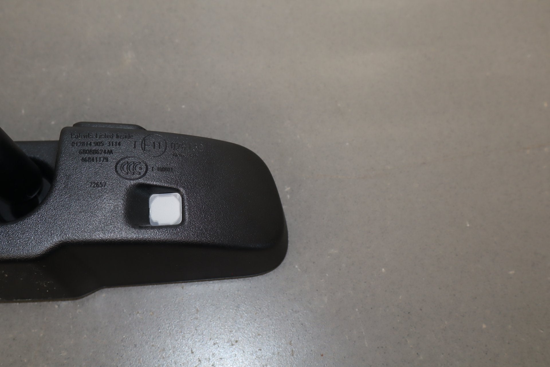 2012-2014 Dodge Challenger R/T Rear View Mirror 68088624AA