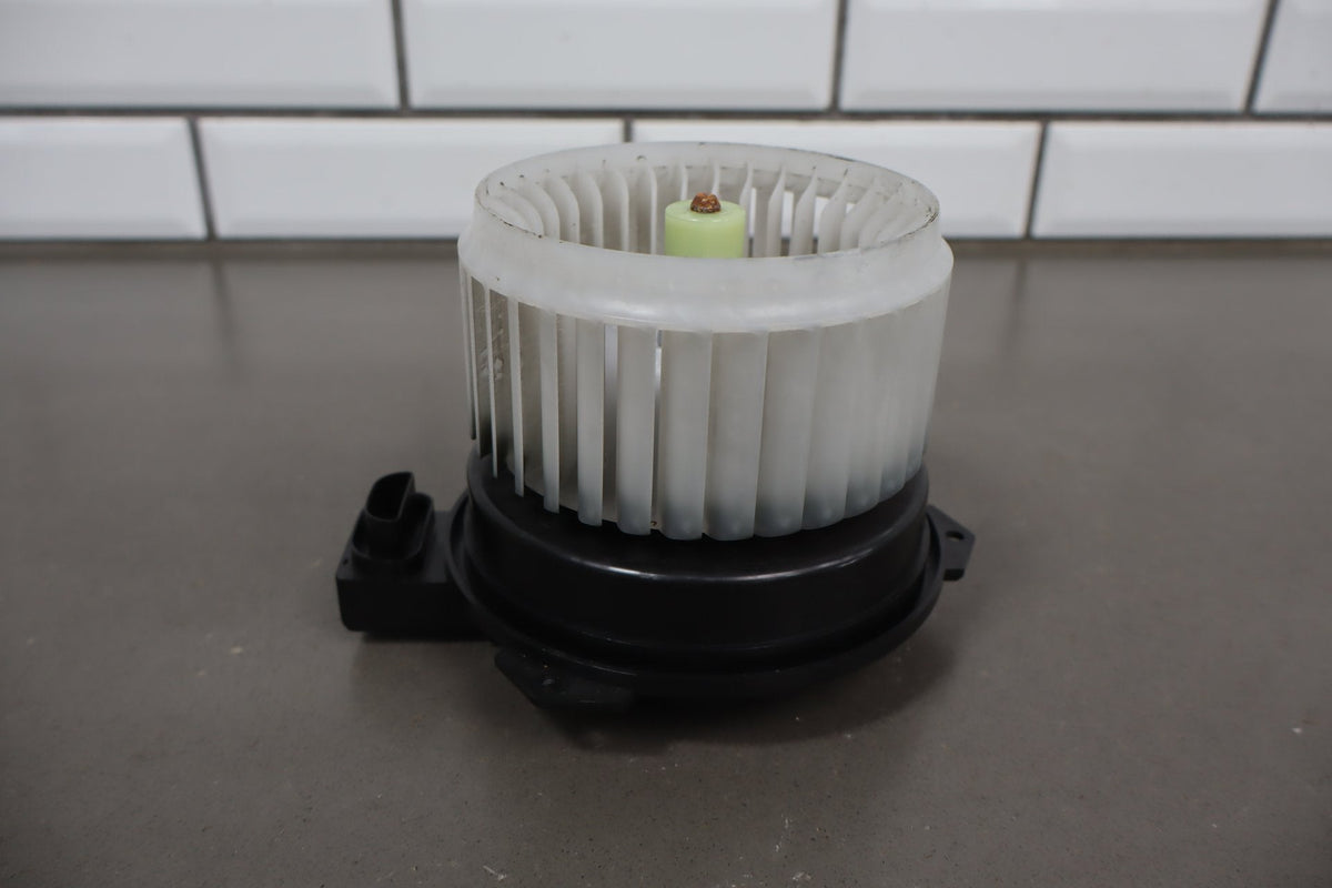 2012-2014 Mitsubishi i-MiEV Blower Motor OEM