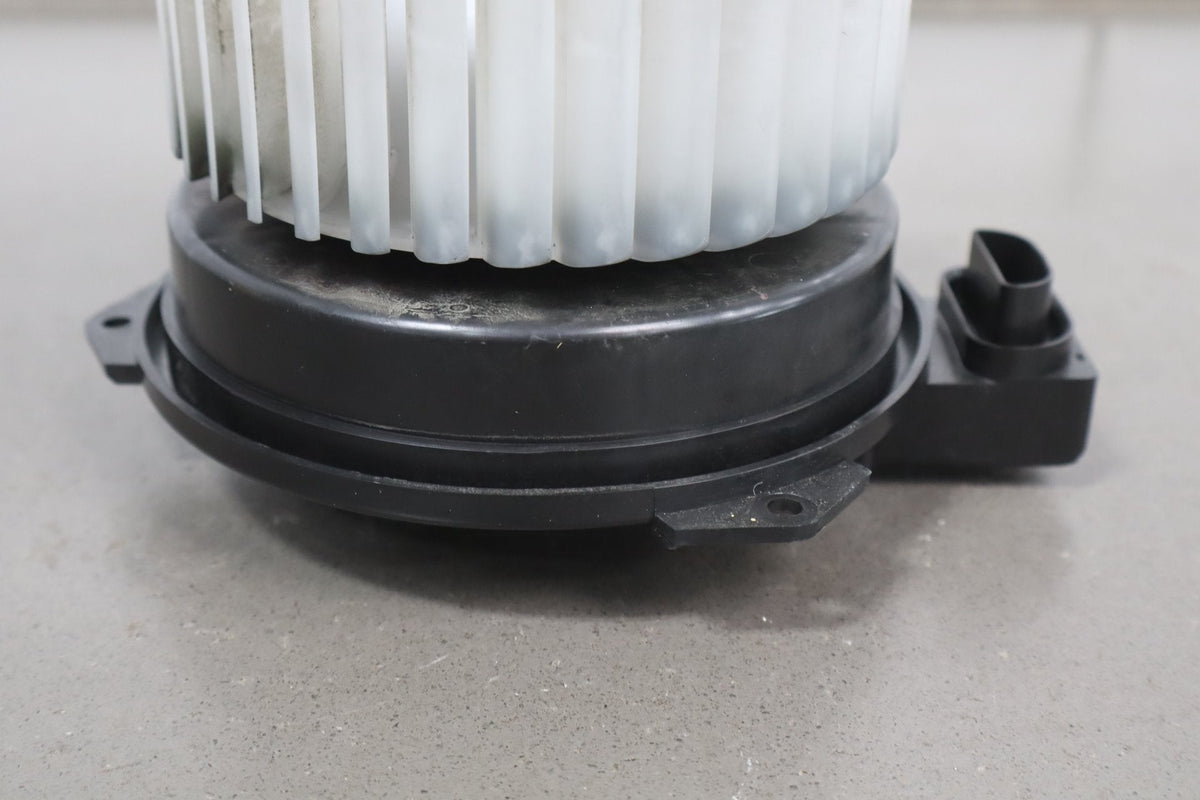 2012-2014 Mitsubishi i-MiEV Blower Motor OEM