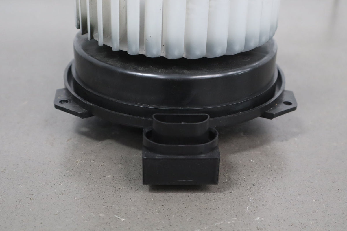 2012-2014 Mitsubishi i-MiEV Blower Motor OEM