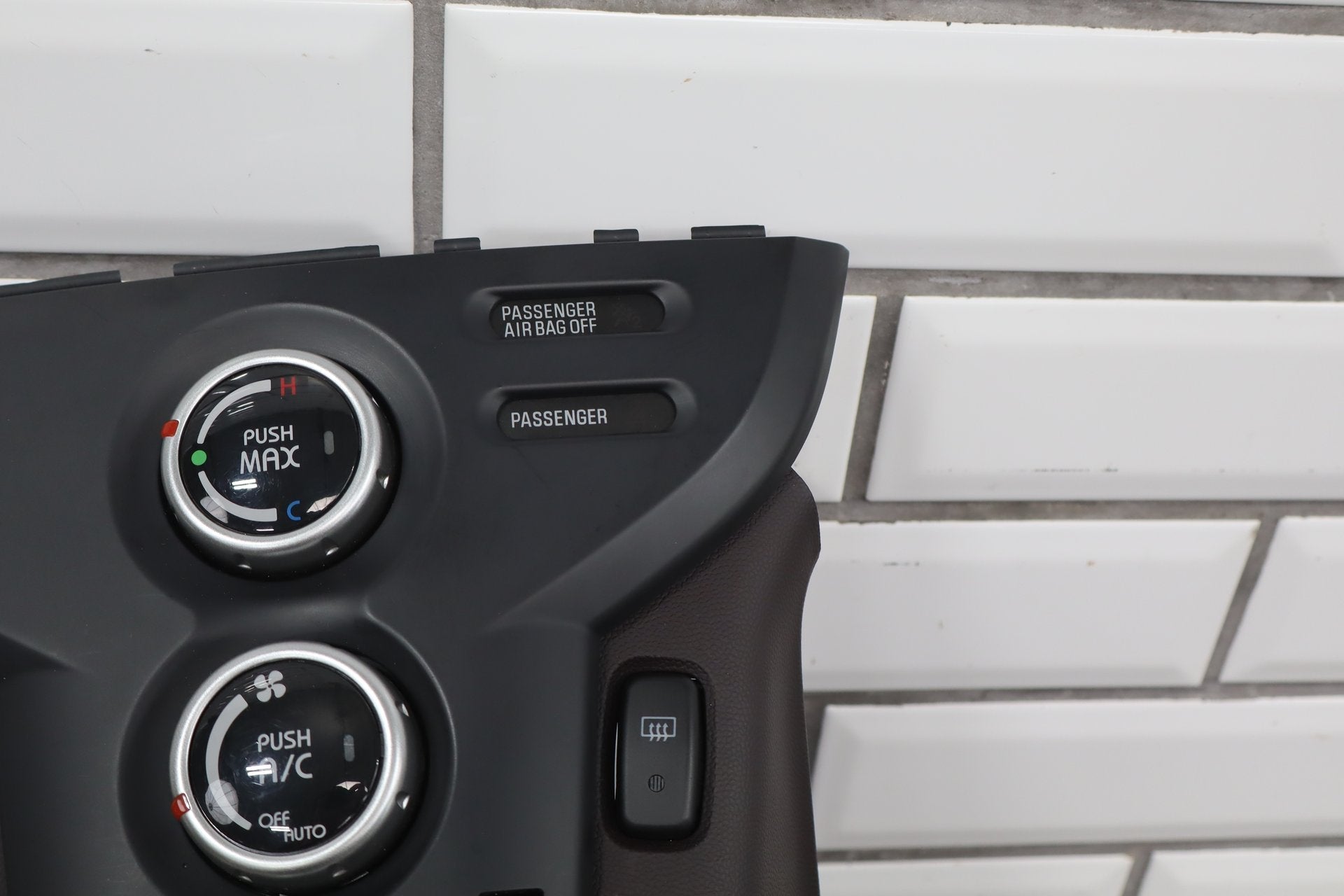 2012-2014 Mitsubishi i-MiEV Climate Control OEM