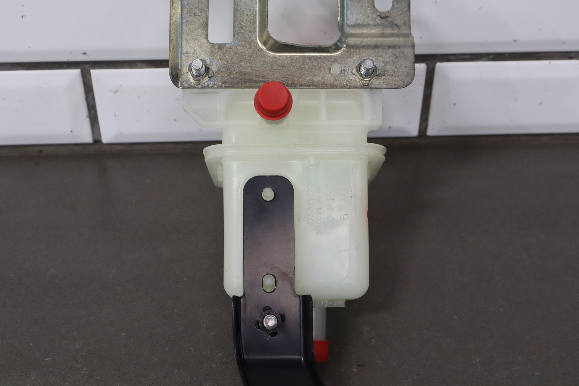 2012-2014 Mitsubishi i-MiEV Coolant Bottle OEM