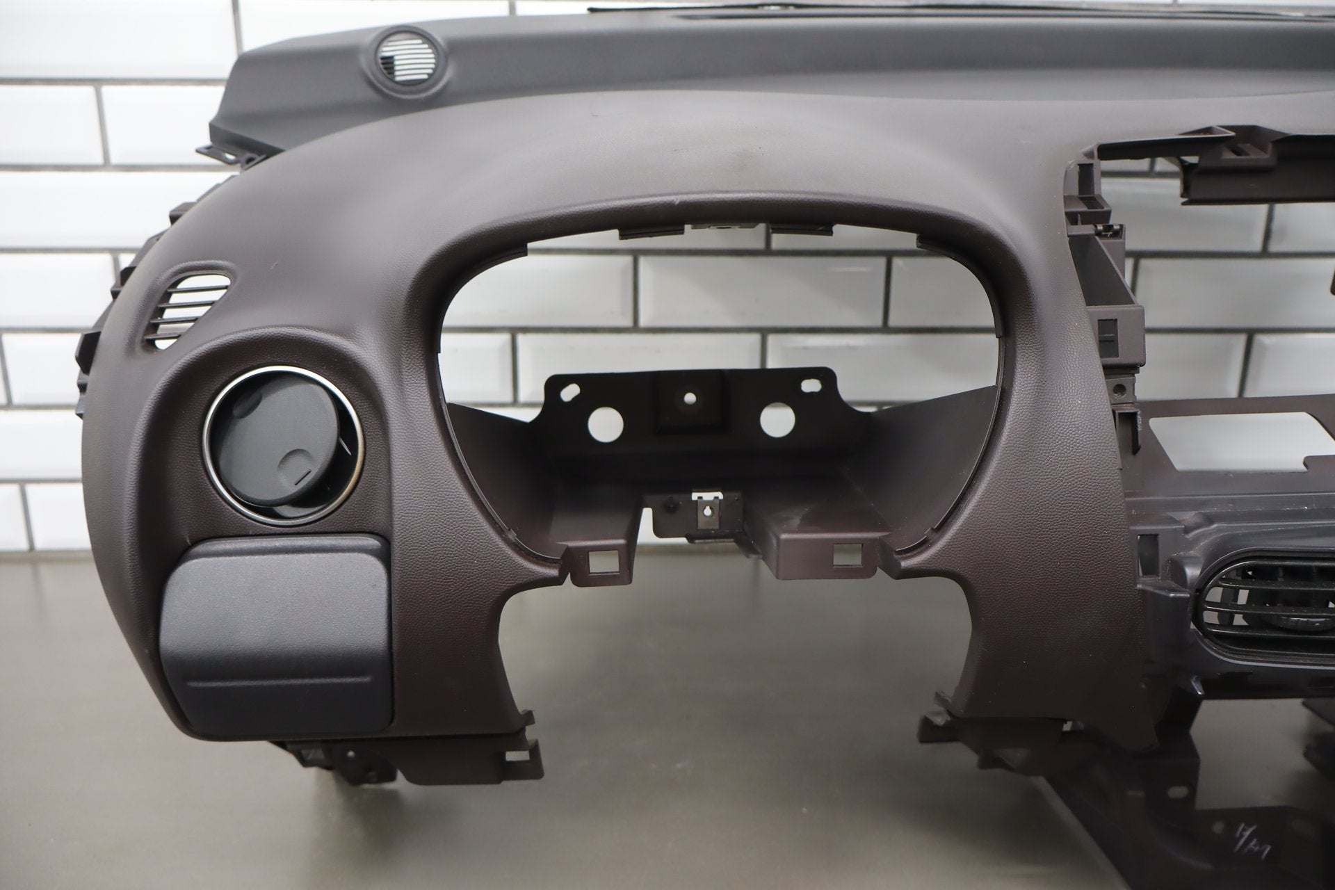 2012-2014 Mitsubishi i-MiEV Dash Panel Brown 83P