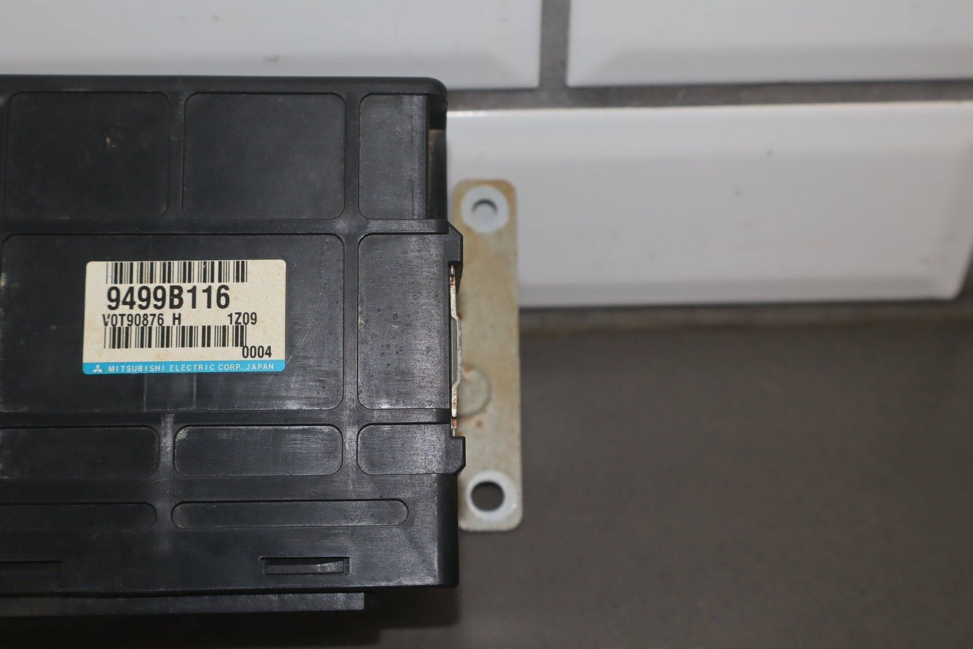 2012-2014 Mitsubishi i-MiEV EV Battery Control Unit 9499b116 OEM