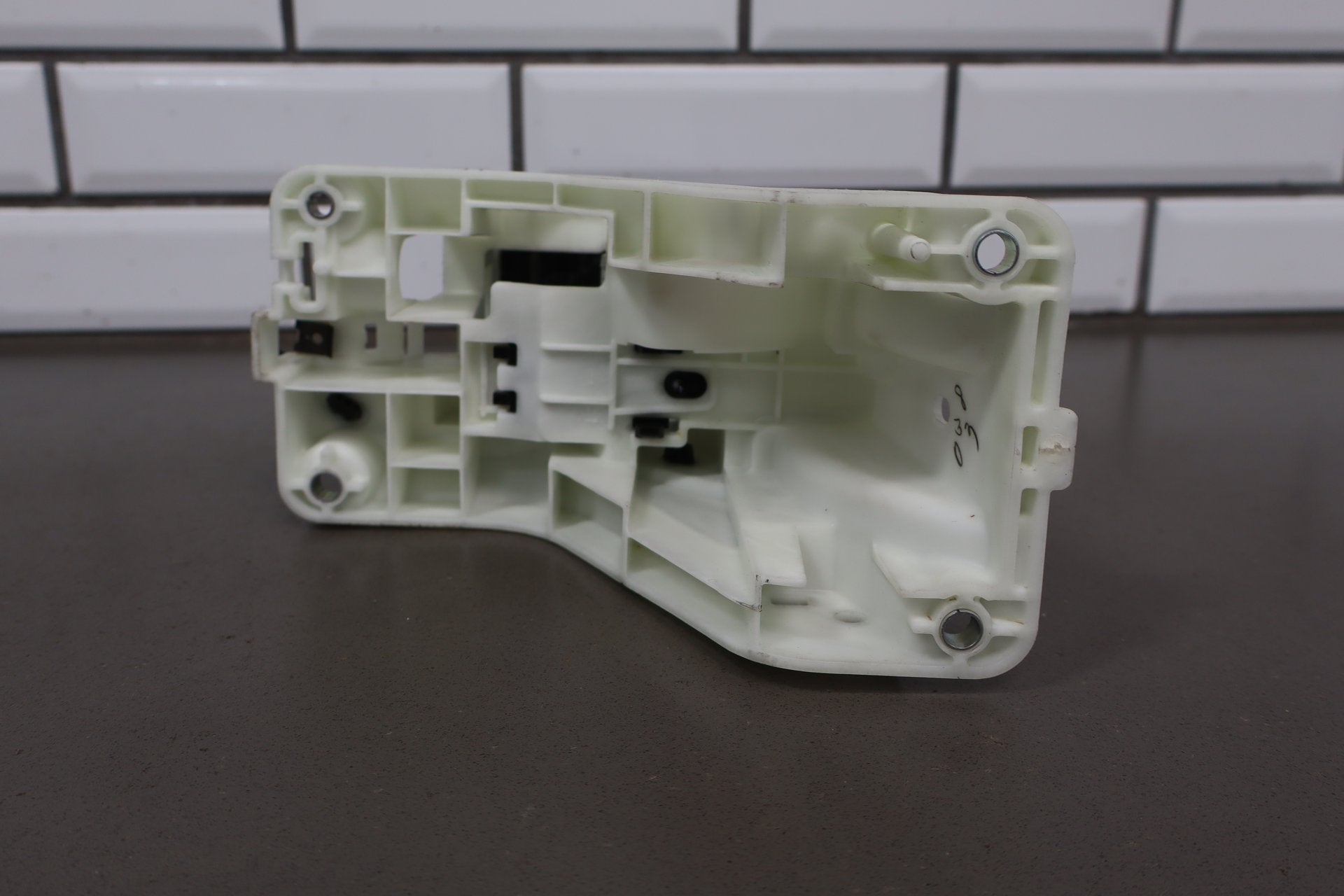 2012-2014 Mitsubishi i-MiEV Floor Shifter OEM