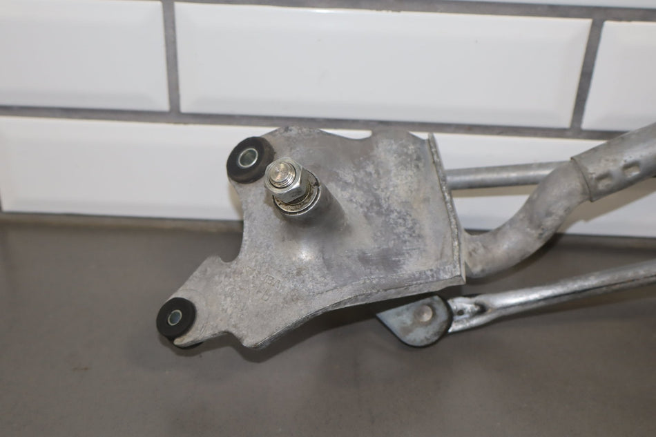 2012-2014 Mitsubishi i-MiEV Front Wiper Motor OEM