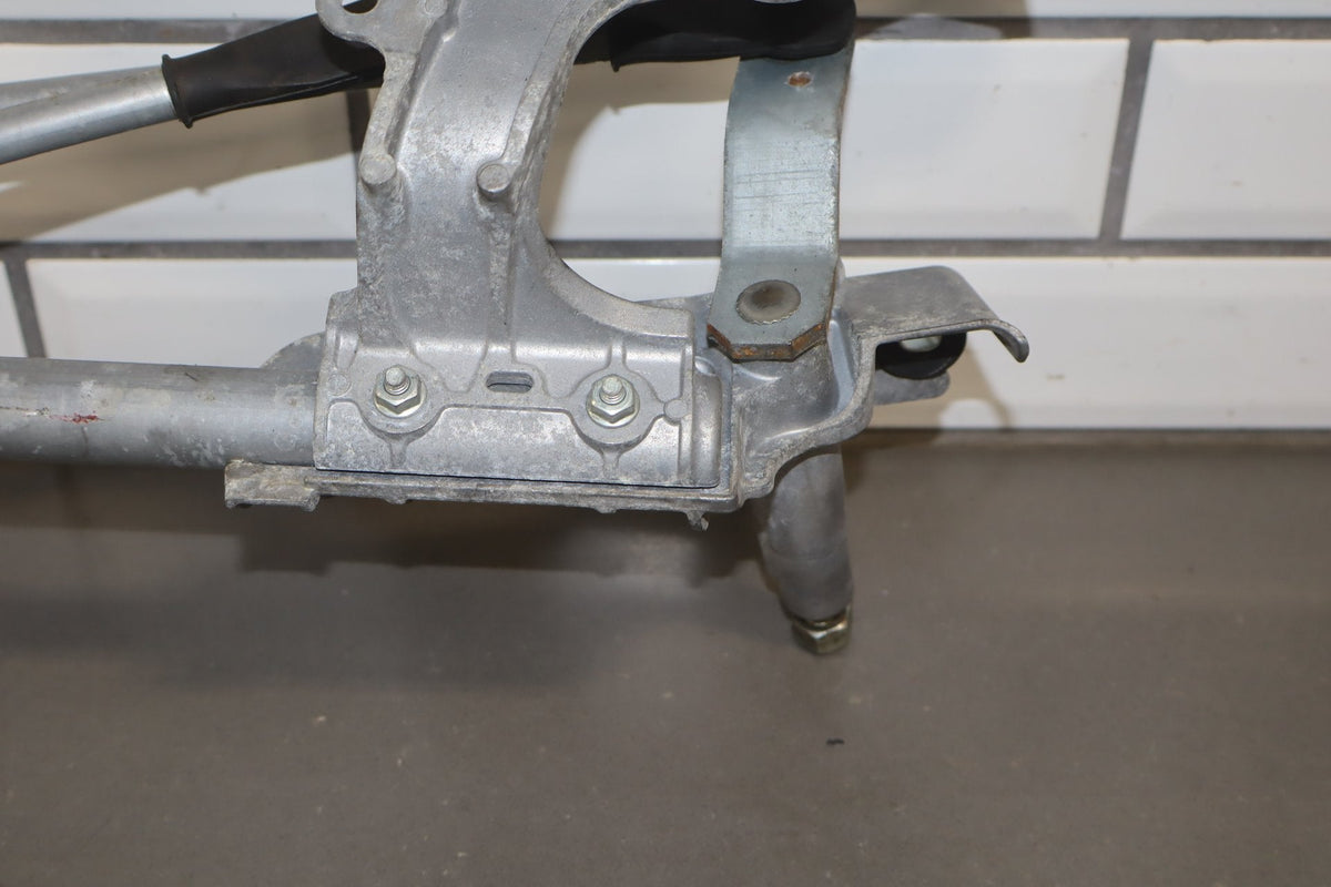 2012-2014 Mitsubishi i-MiEV Front Wiper Motor OEM