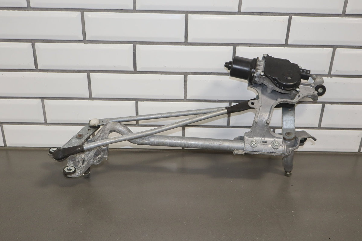 2012-2014 Mitsubishi i-MiEV Front Wiper Motor OEM