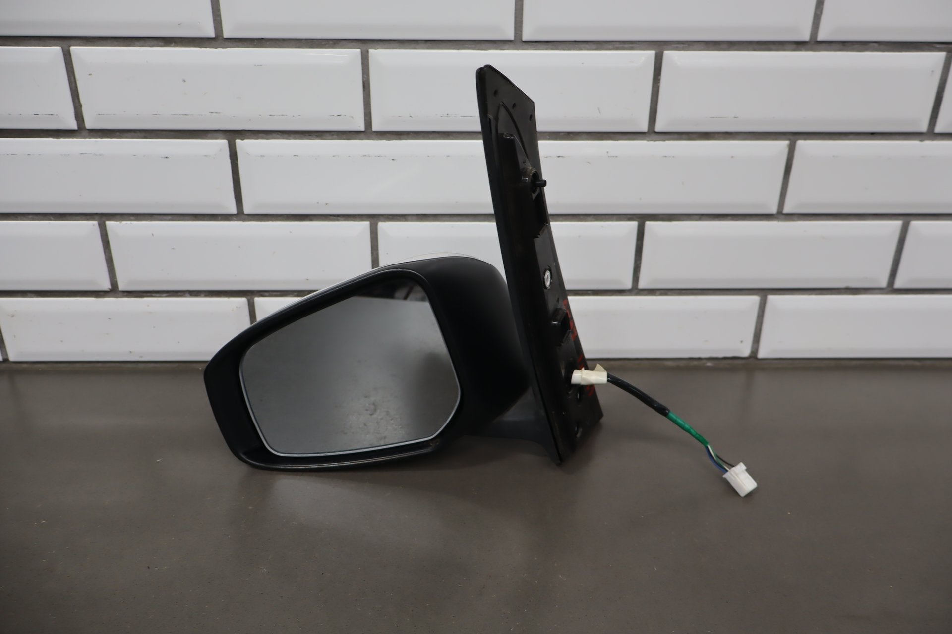 2012-2014 Mitsubishi i-MiEV- Left Door Mirror