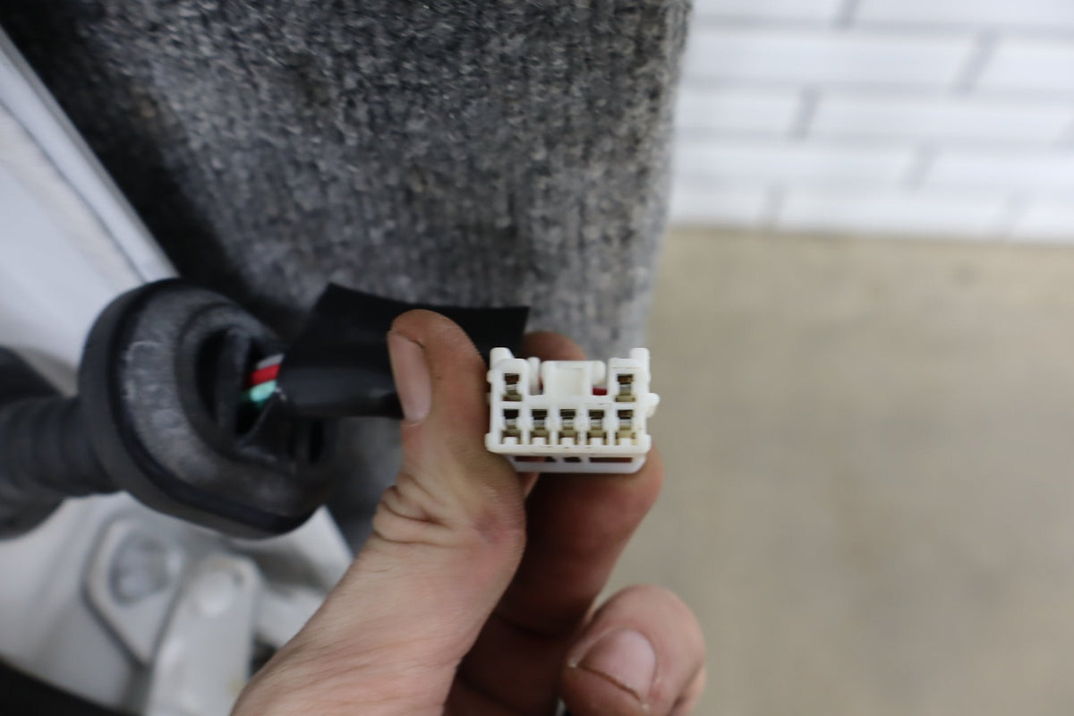 2012-2014 Mitsubishi i-MiEV Left Rear Door Diamond White Pearl ( W13 )