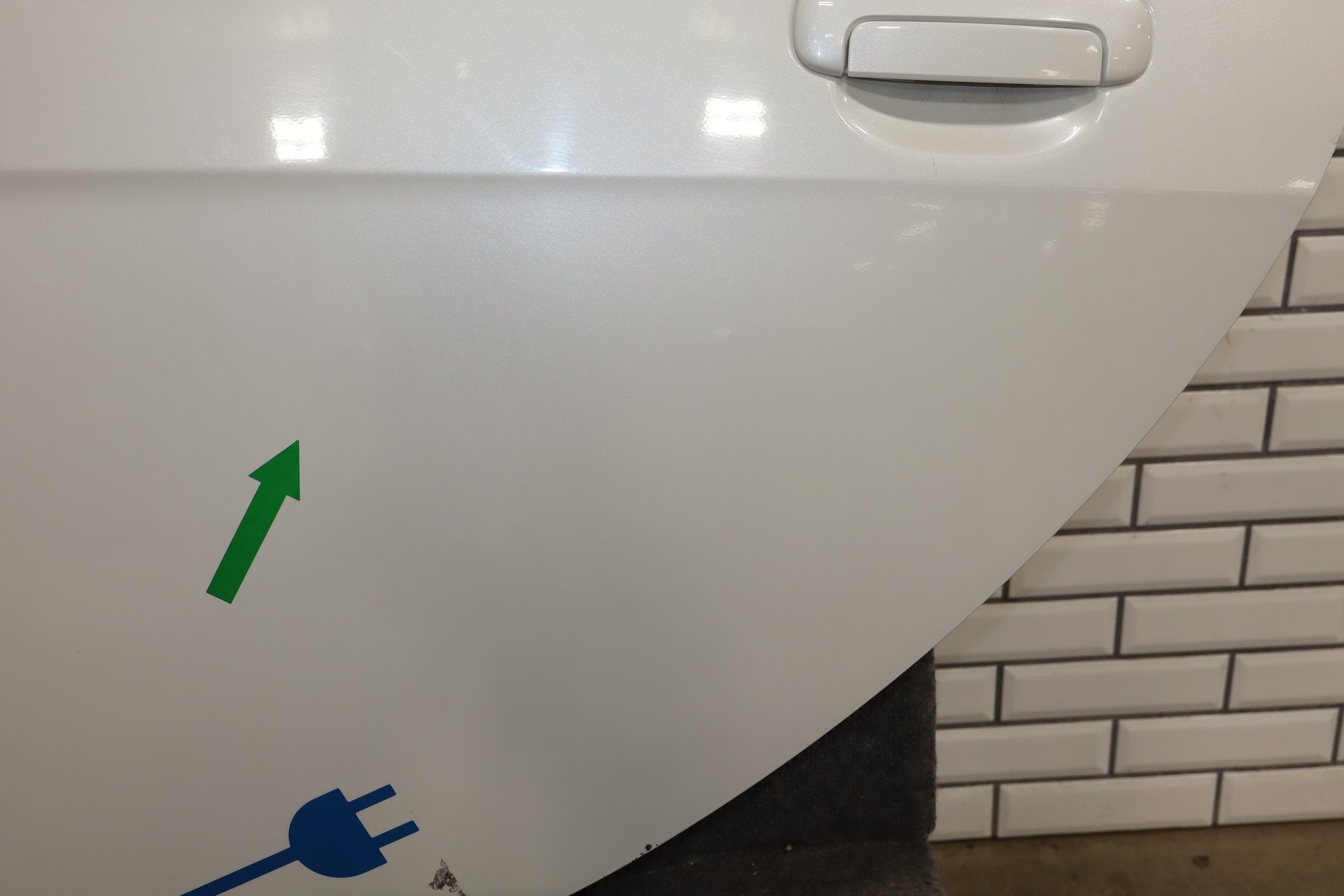 2012-2014 Mitsubishi i-MiEV Left Rear Door Diamond White Pearl ( W13 )