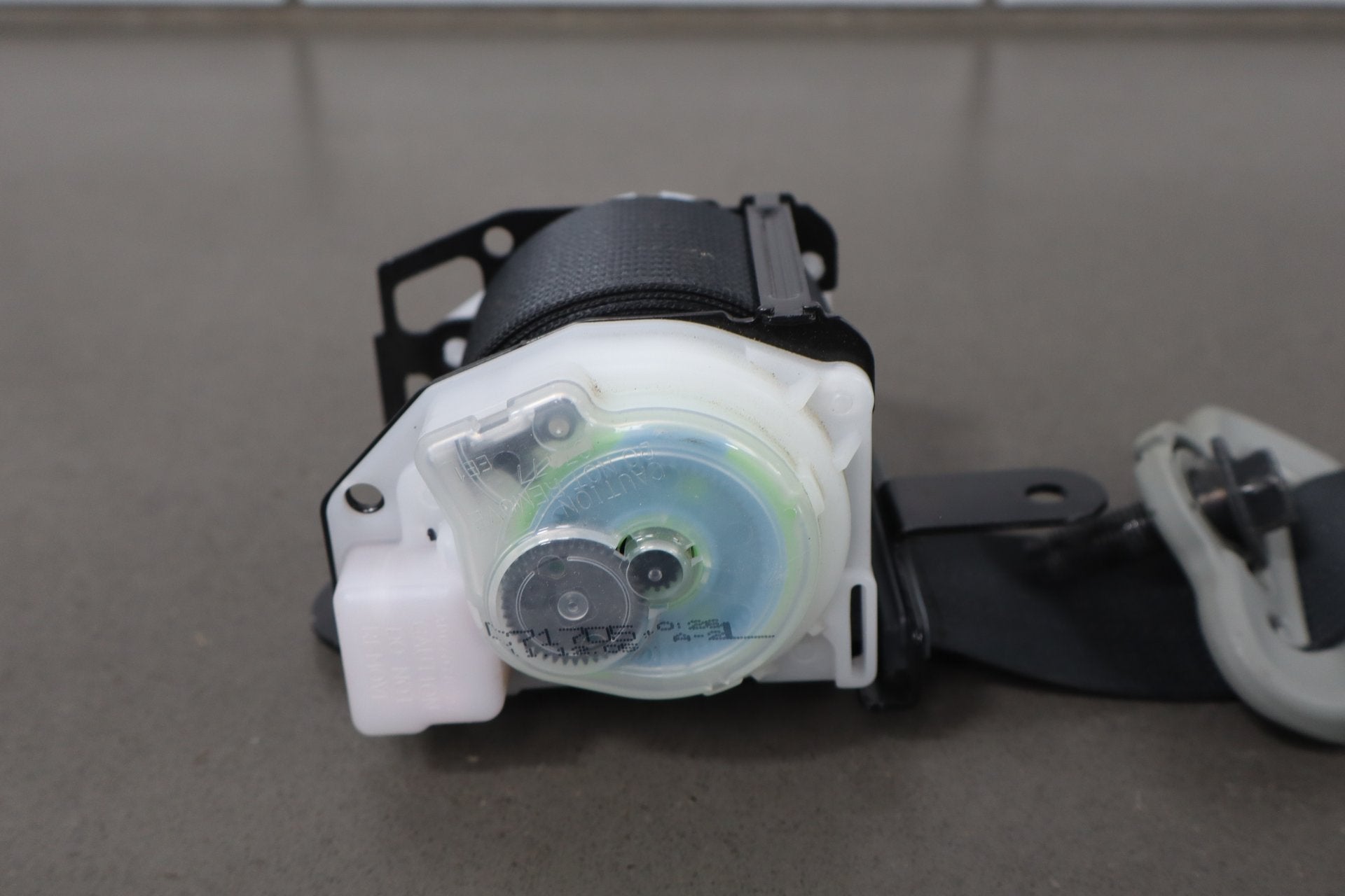 2012-2014 Mitsubishi i-MiEV- Left Rear Seat Belt