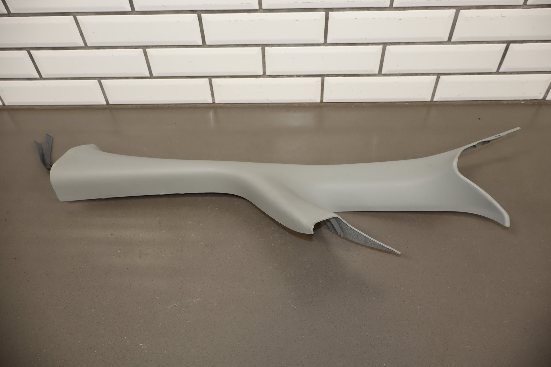 2012-2014 Mitsubishi i-MiEV Pair A Pillar Trim Grey 83P