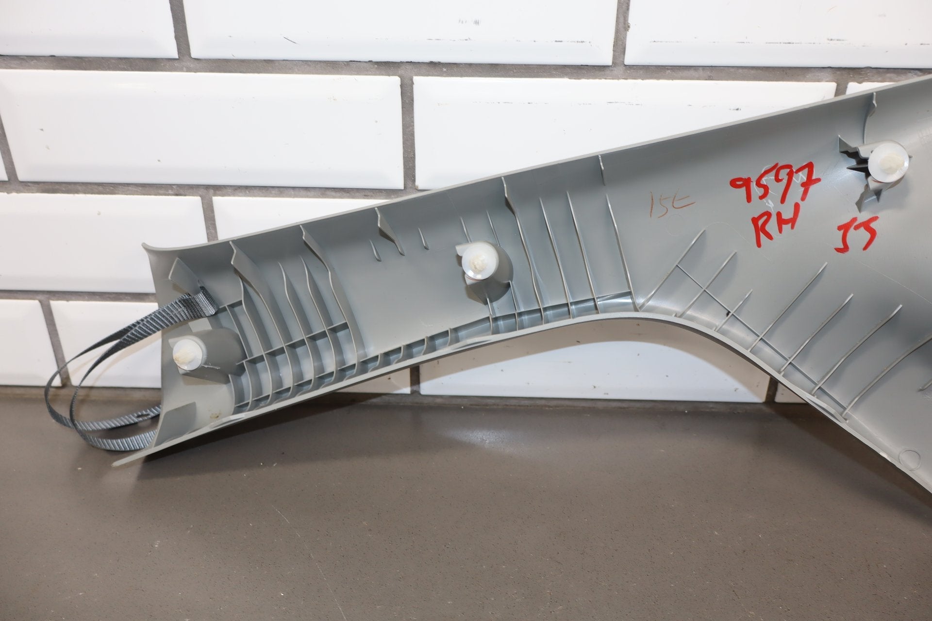 2012-2014 Mitsubishi i-MiEV Pair A Pillar Trim Grey 83P