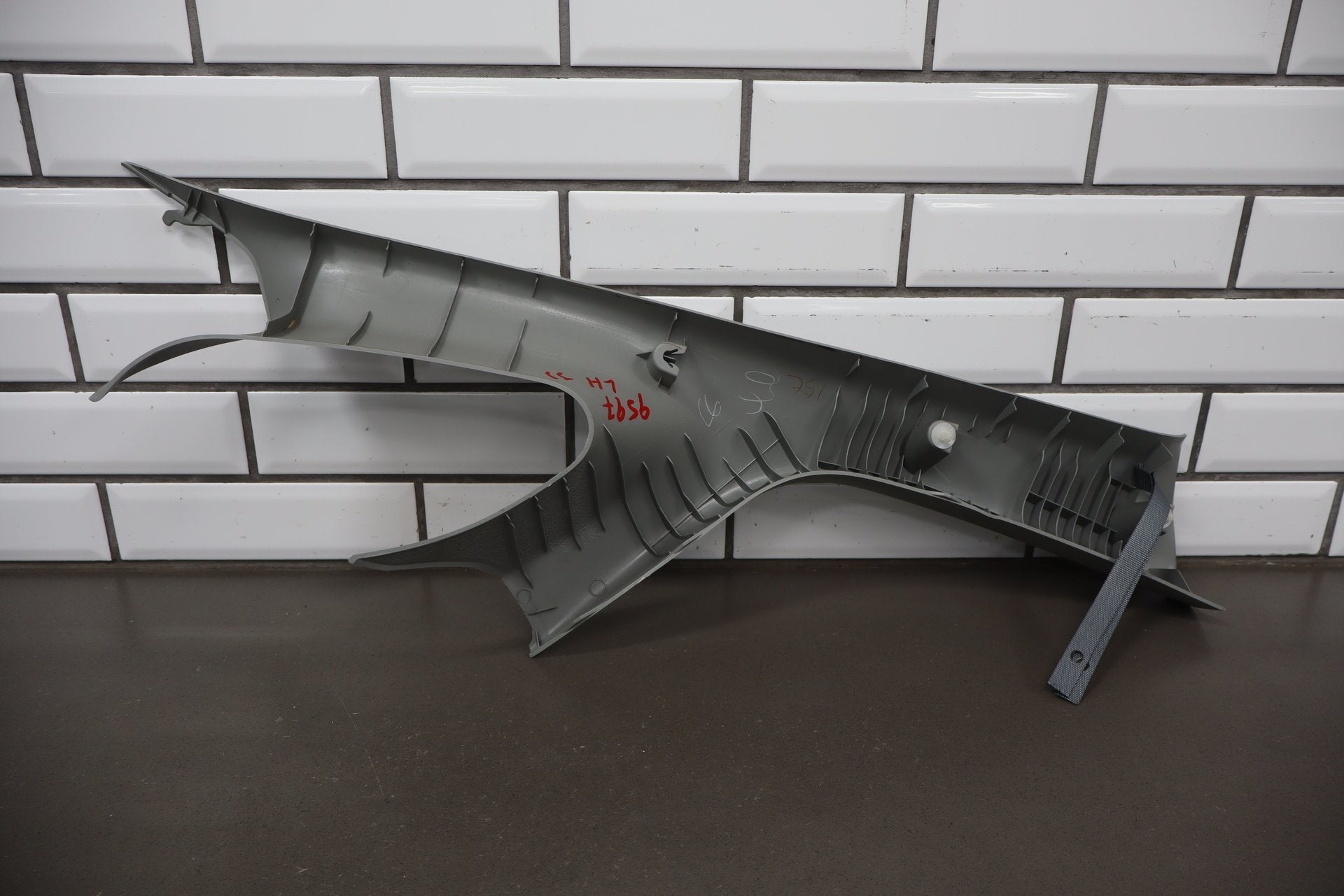 2012-2014 Mitsubishi i-MiEV Pair A Pillar Trim Grey 83P