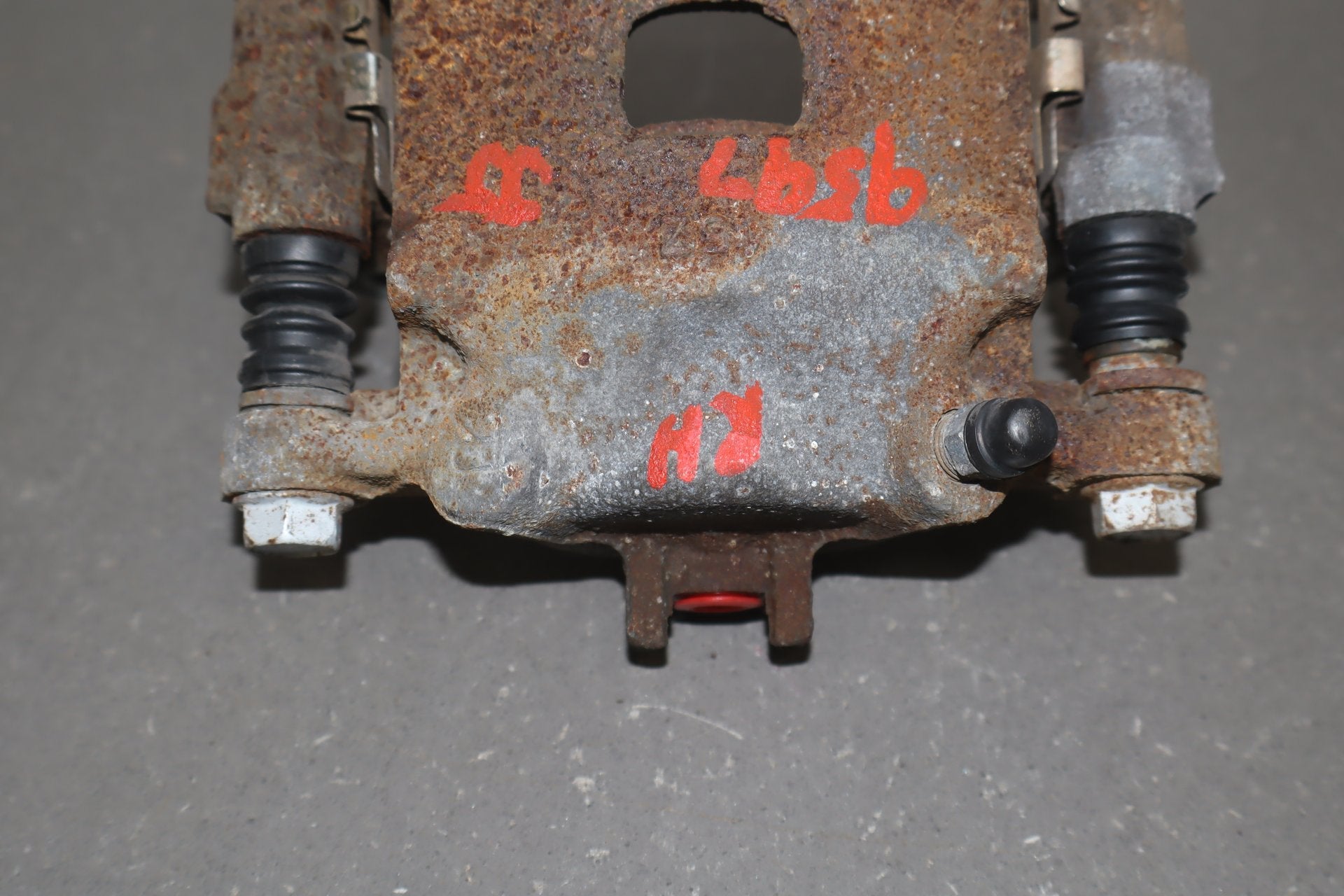 2012-2014 Mitsubishi i-MiEV Pair- Front Calipers OEM