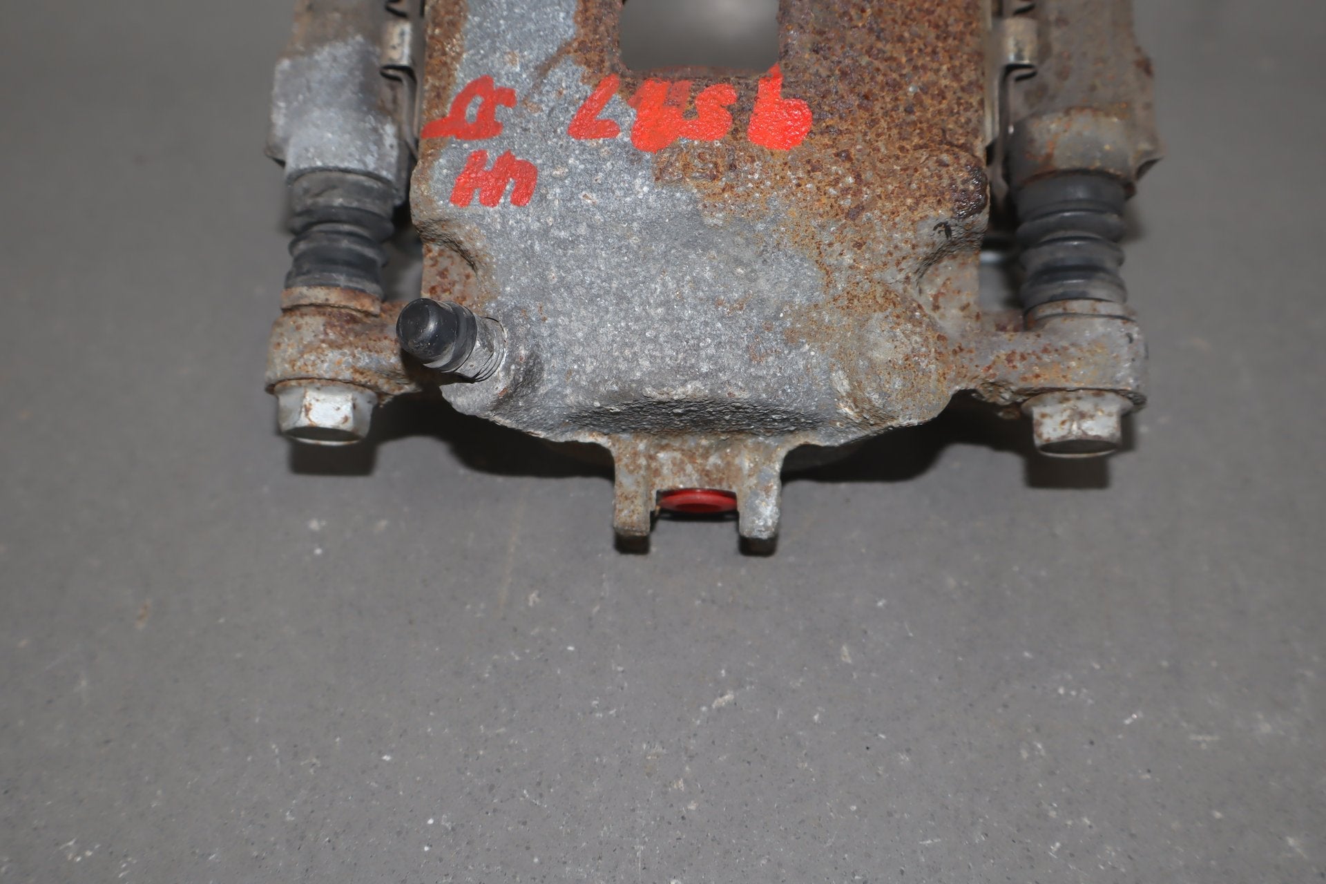 2012-2014 Mitsubishi i-MiEV Pair- Front Calipers OEM