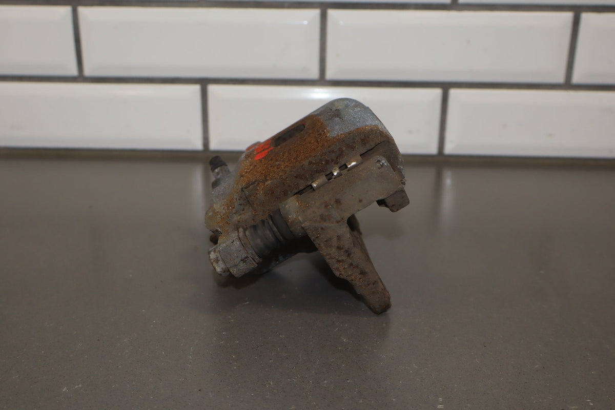 2012-2014 Mitsubishi i-MiEV Pair- Front Calipers OEM