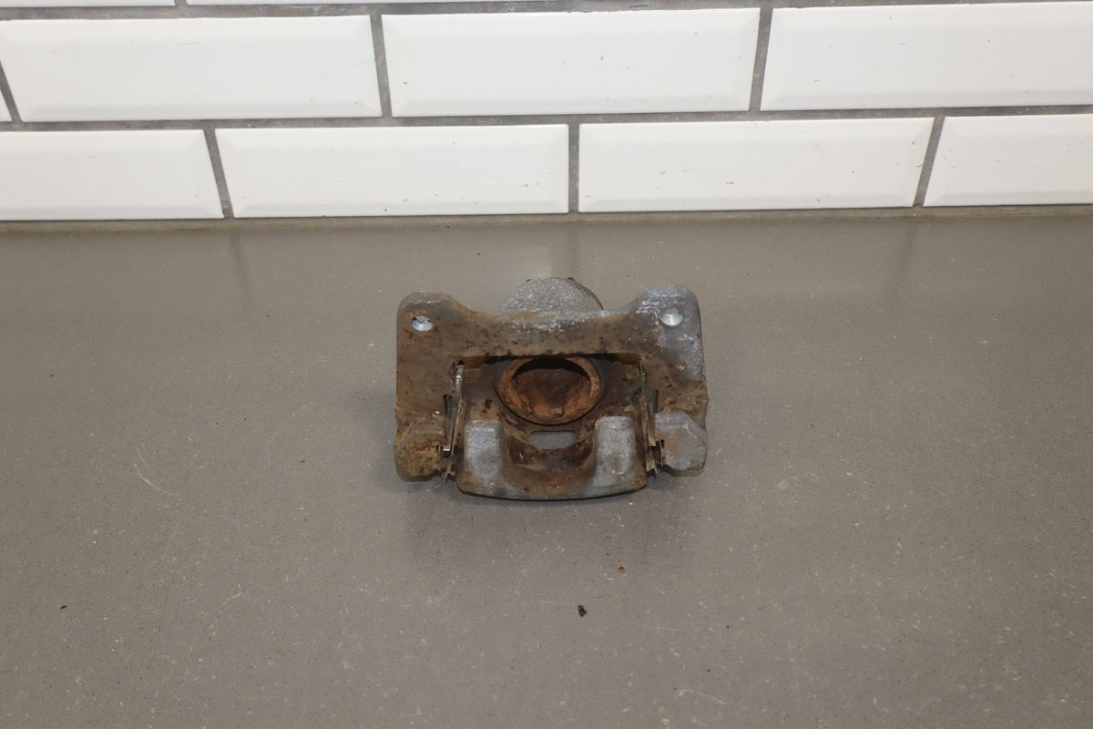 2012-2014 Mitsubishi i-MiEV Pair- Front Calipers OEM