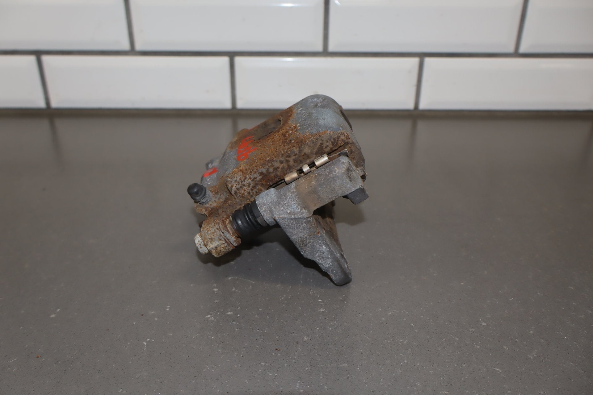 2012-2014 Mitsubishi i-MiEV Pair- Front Calipers OEM