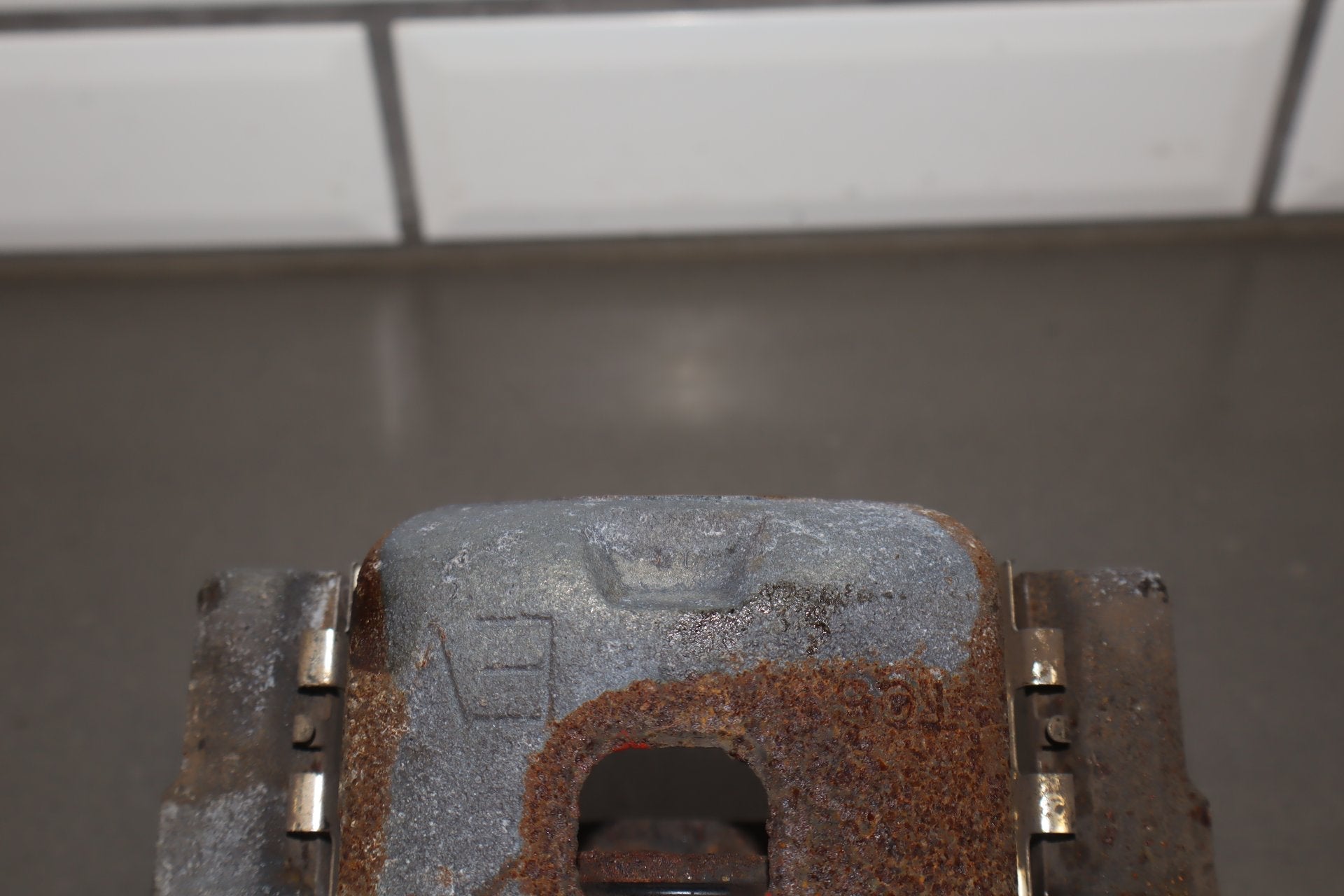 2012-2014 Mitsubishi i-MiEV Pair- Front Calipers OEM
