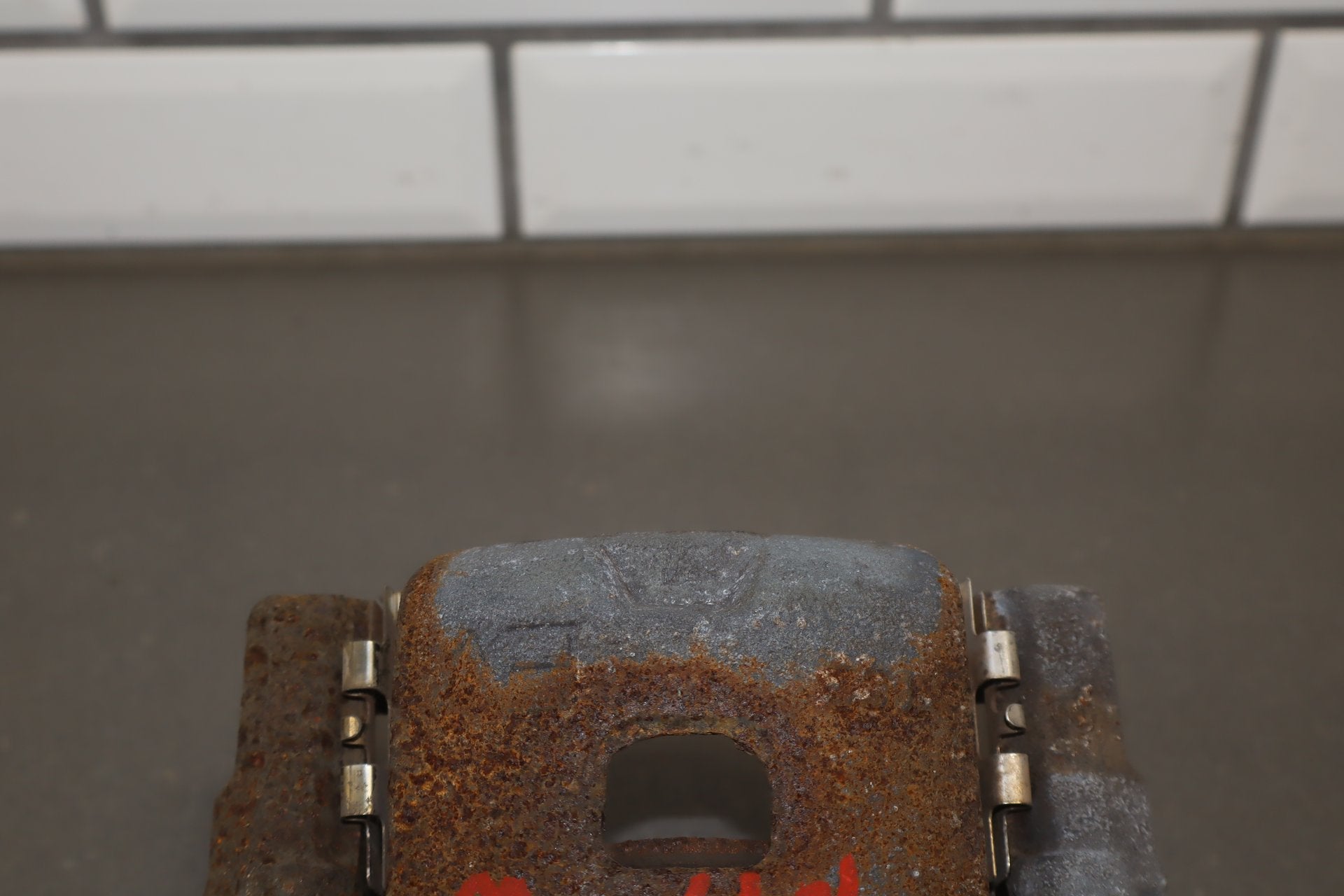 2012-2014 Mitsubishi i-MiEV Pair- Front Calipers OEM