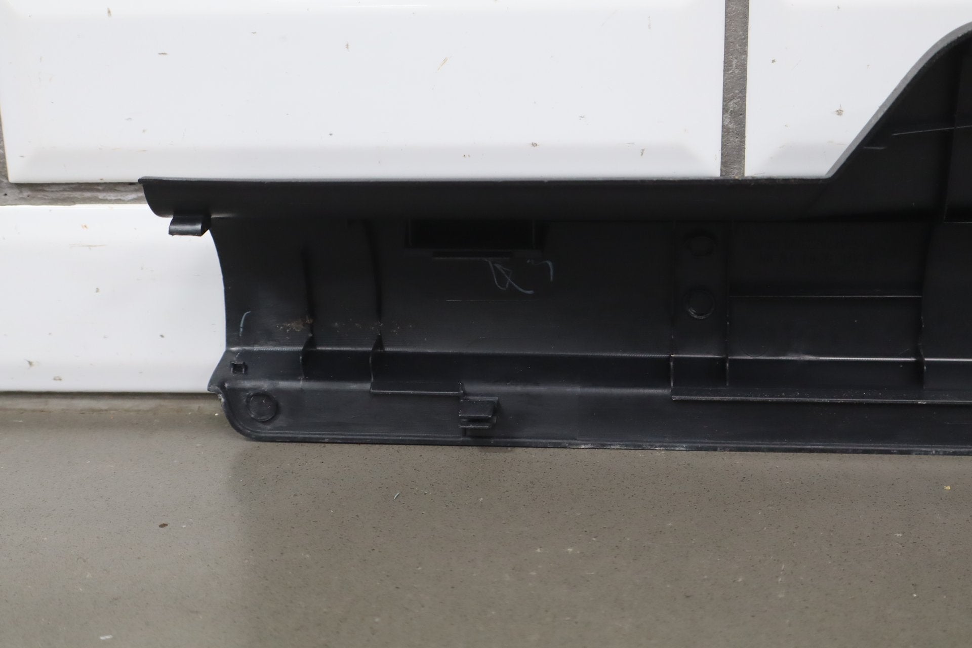 2012-2014 Mitsubishi i-MiEV Pair- Sill Plates OEM