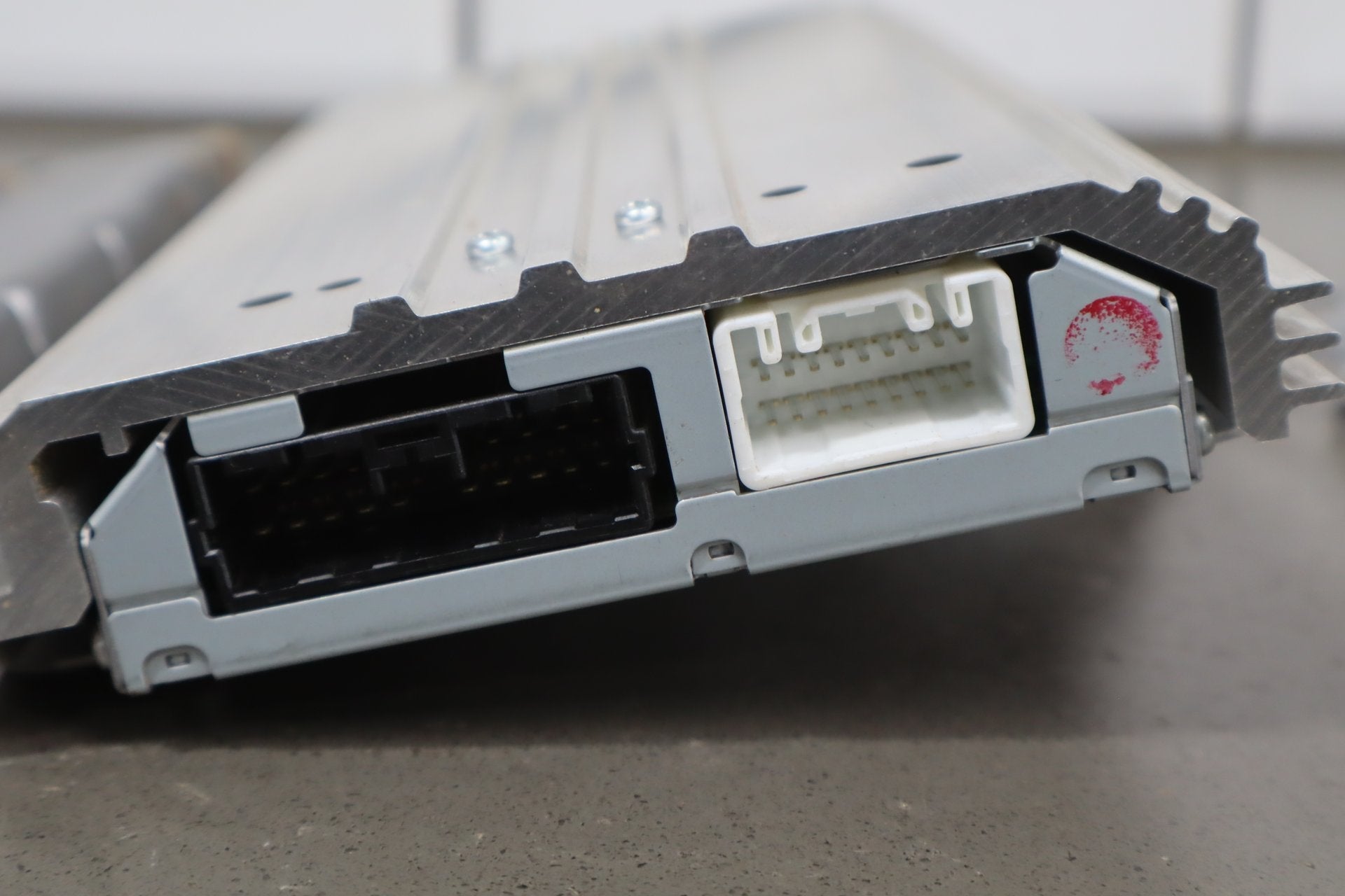 2012-2014 Mitsubishi i-MiEV Radio Amplifier OEM