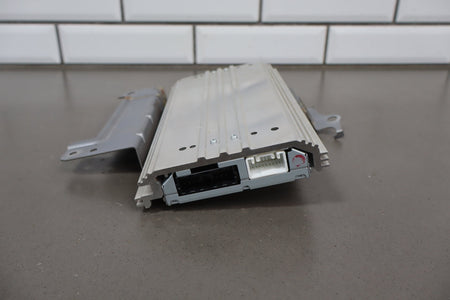 2012-2014 Mitsubishi i-MiEV Radio Amplifier OEM