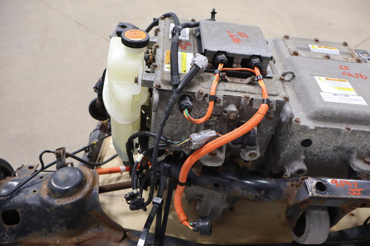 2012-2014 Mitsubishi i-MiEV Rear Drive Unit Electric Motor &amp; Suspension Dropout