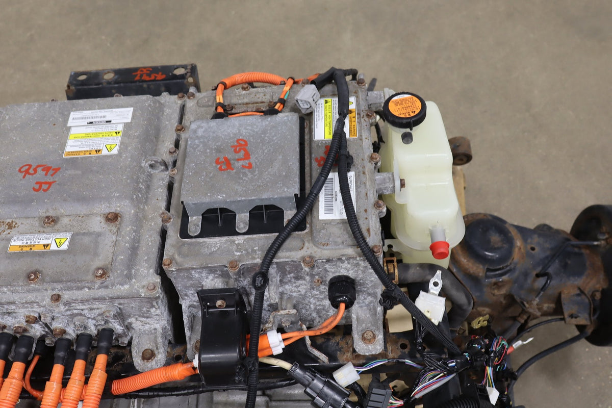 2012-2014 Mitsubishi i-MiEV Rear Drive Unit Electric Motor &amp; Suspension Dropout