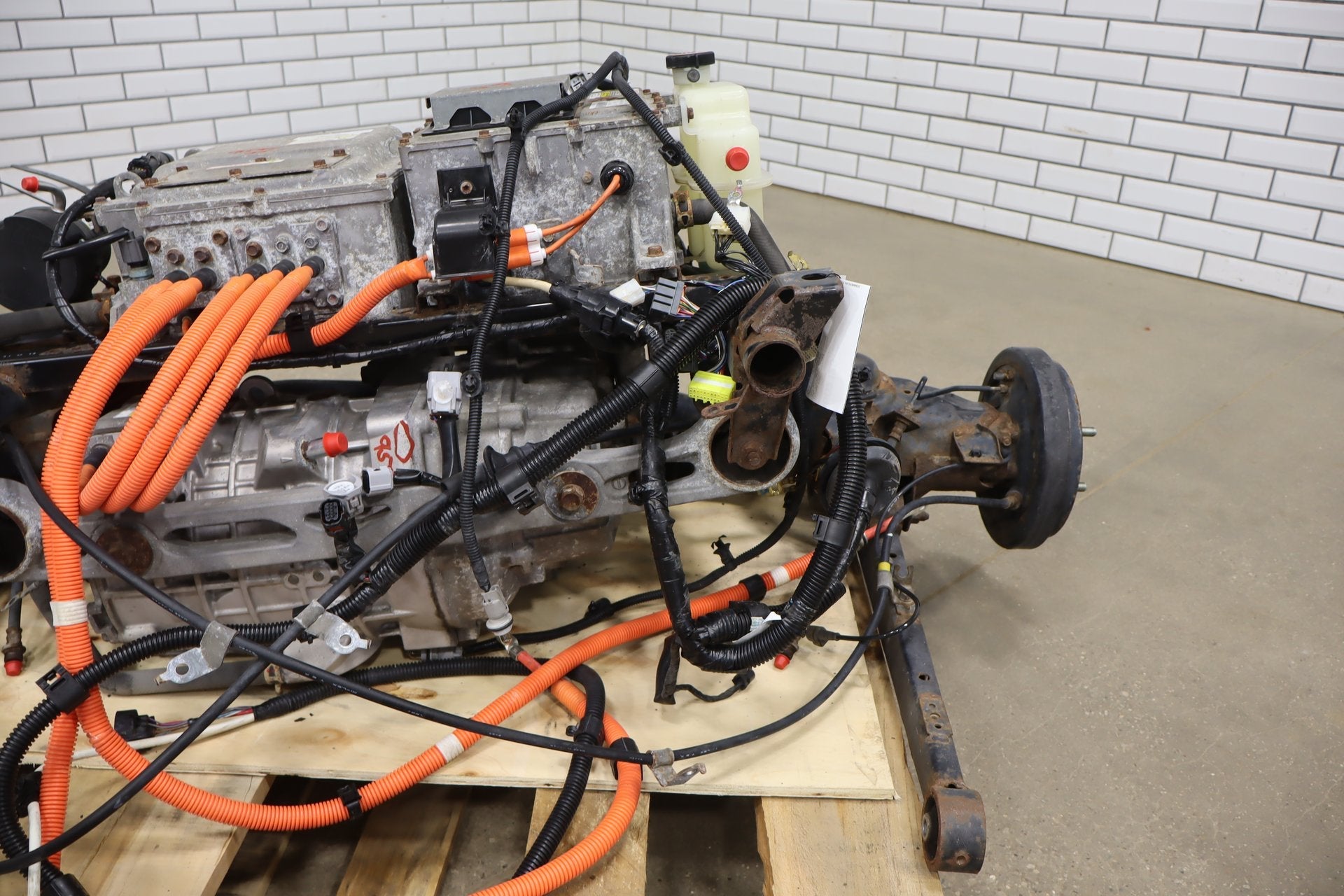 2012-2014 Mitsubishi i-MiEV Rear Drive Unit Electric Motor &amp; Suspension Dropout