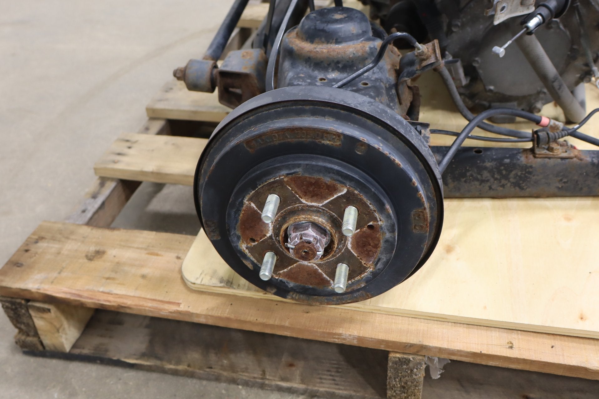 2012-2014 Mitsubishi i-MiEV Rear Drive Unit Electric Motor &amp; Suspension Dropout