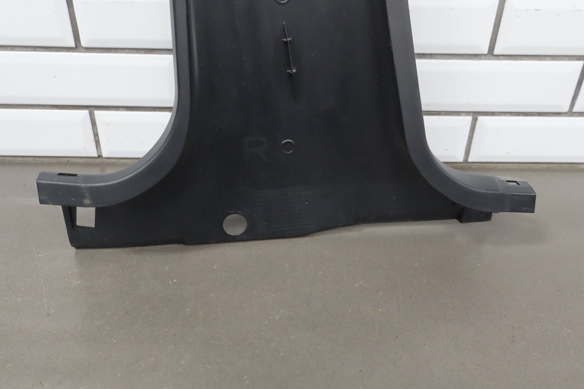 2012-2014 Mitsubishi i-MiEV Right B Pillar Trim OEM