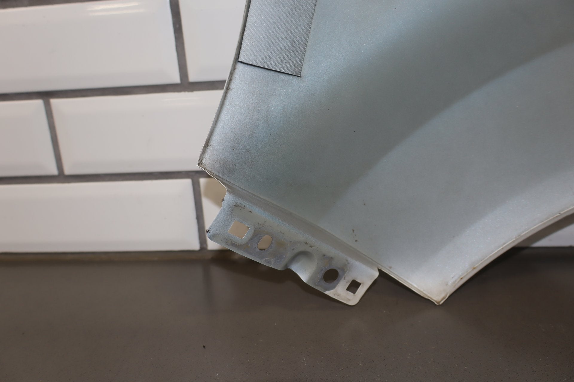 2012-2014 Mitsubishi i-MiEV Right Fender SE Diamond White Pearl W13