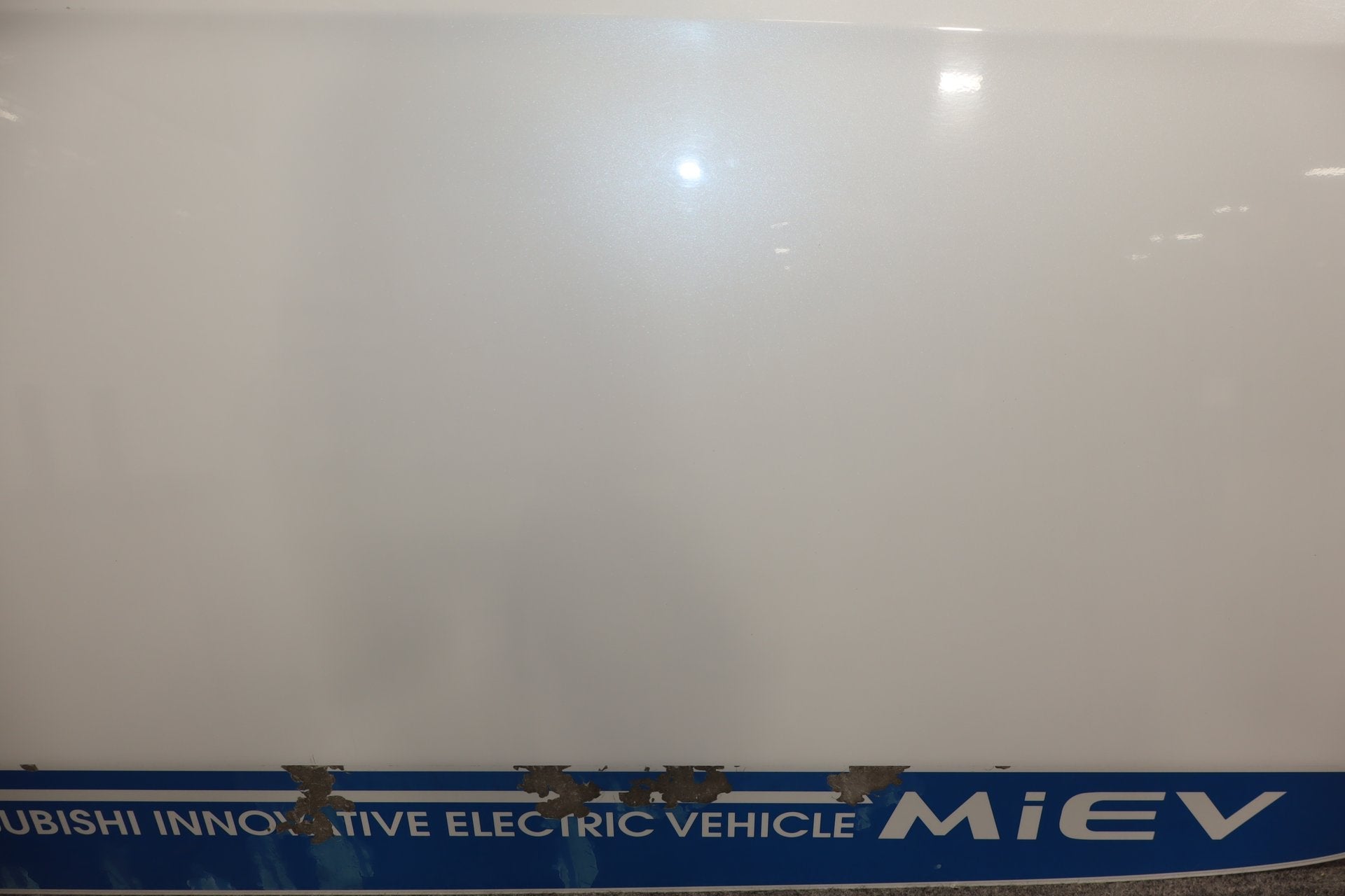 2012-2014 Mitsubishi i-MiEV Right Front Door Diamond White Pearl W13