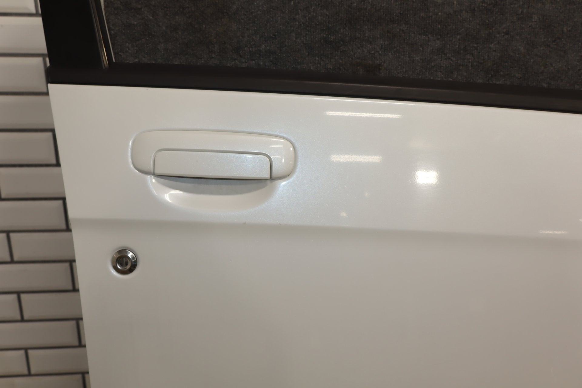 2012-2014 Mitsubishi i-MiEV Right Front Door Diamond White Pearl W13