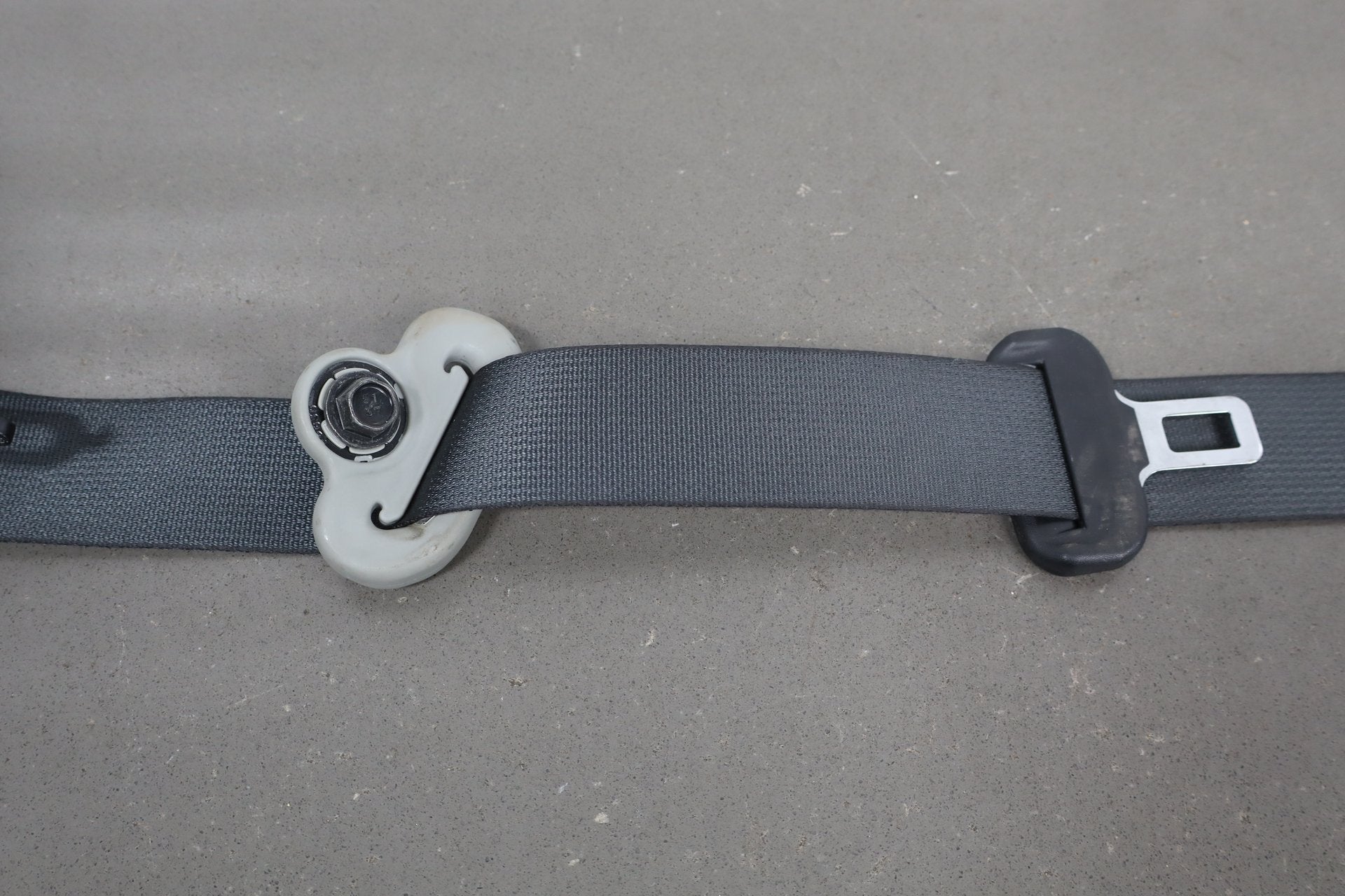 2012-2014 Mitsubishi i-MiEV- Right Front Seat Belt