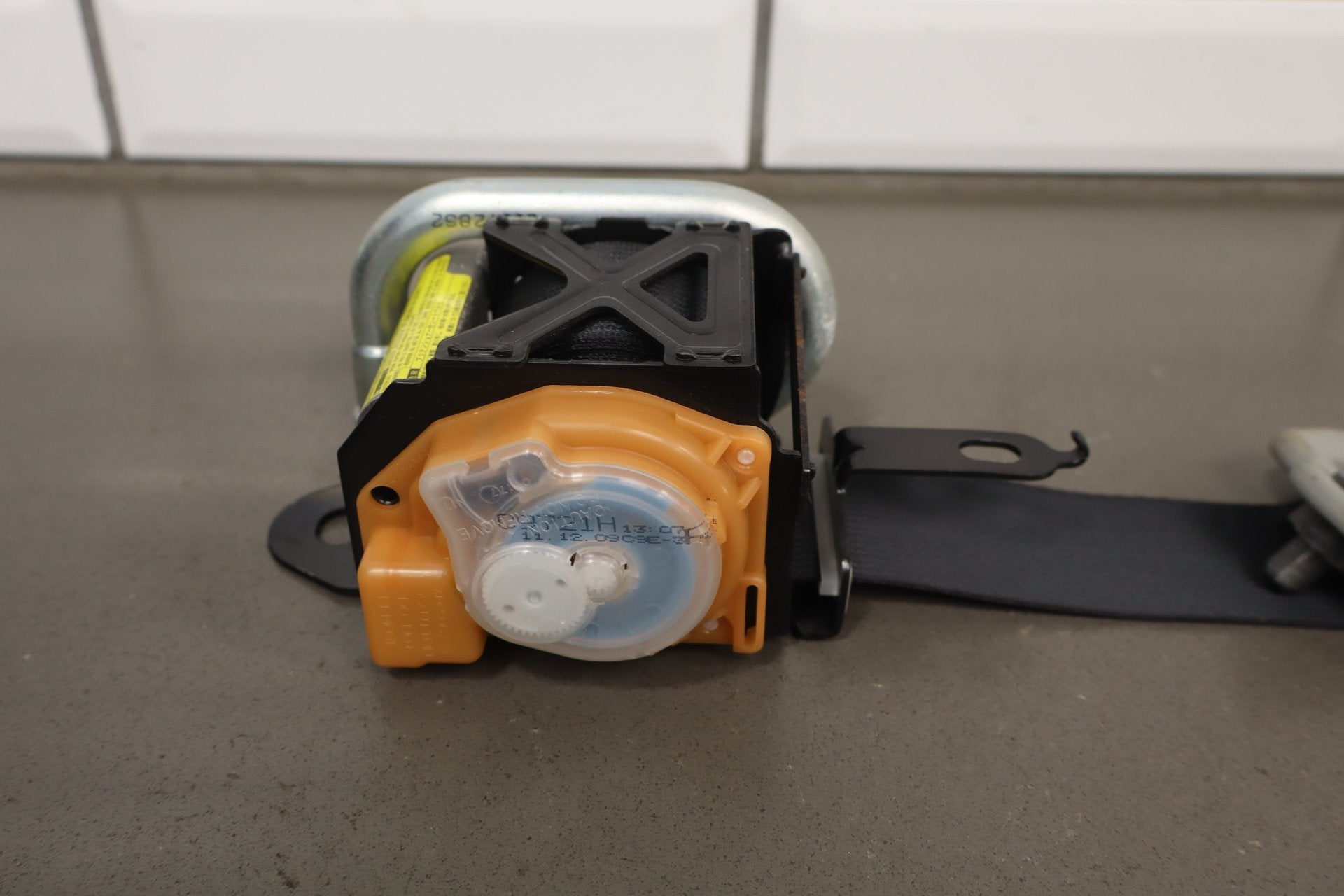 2012-2014 Mitsubishi i-MiEV- Right Front Seat Belt