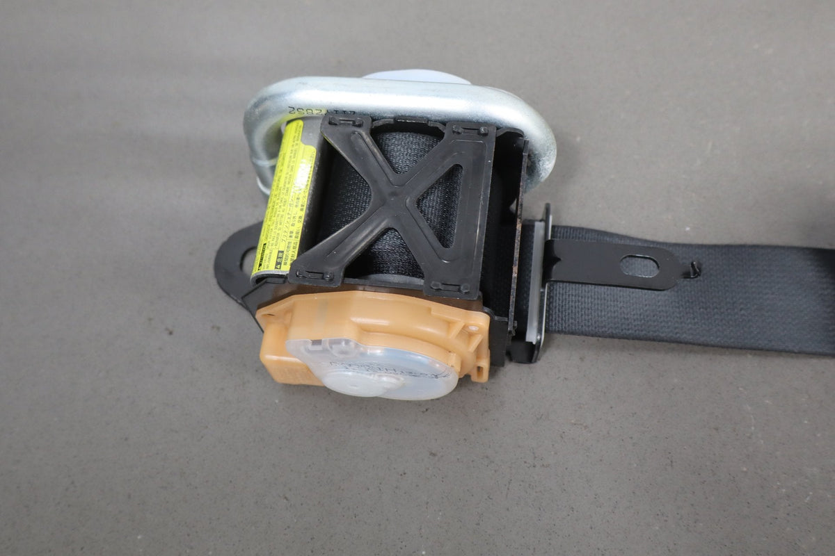 2012-2014 Mitsubishi i-MiEV- Right Front Seat Belt