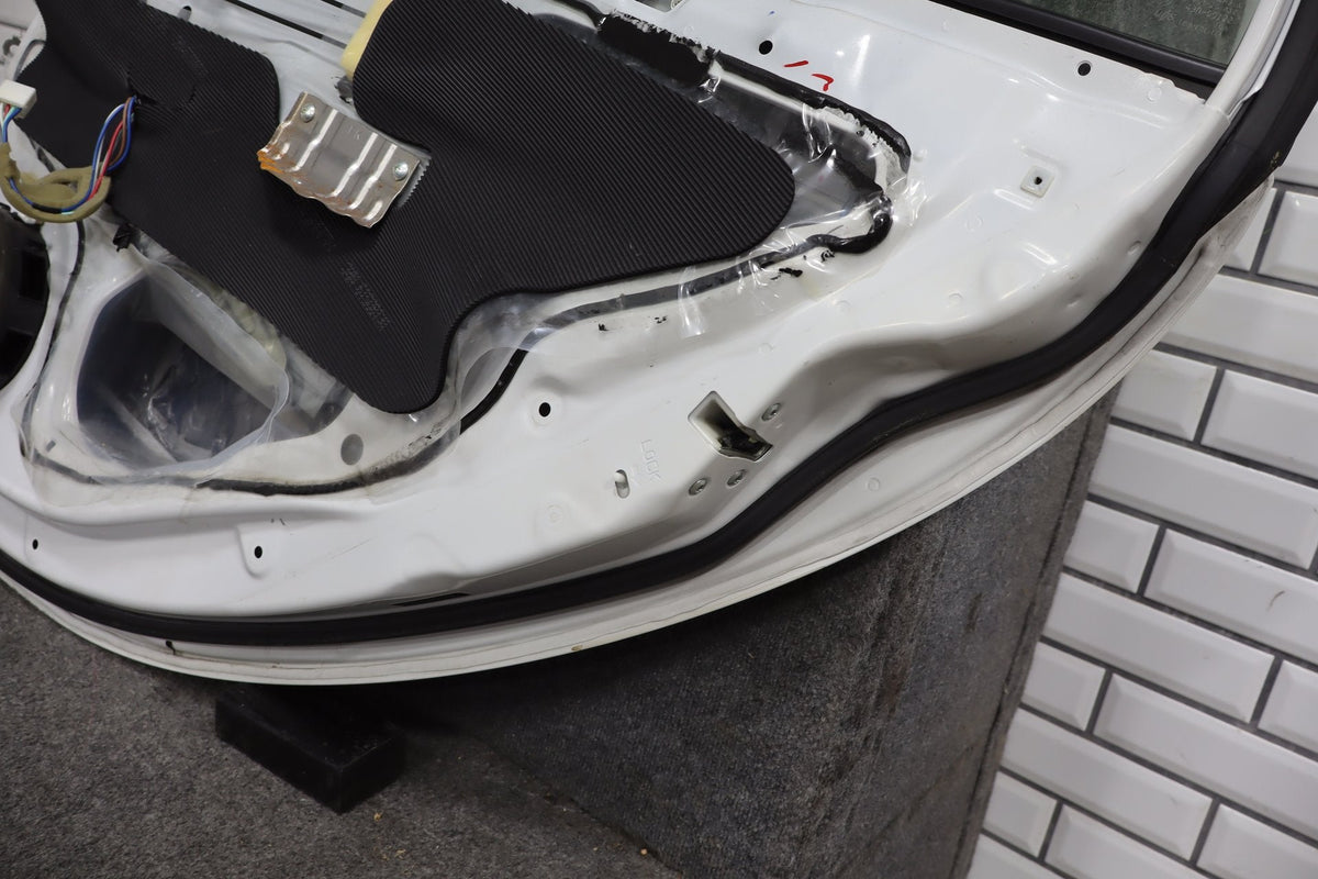 2012-2014 Mitsubishi i-MiEV Right Rear Door Diamond White Pearl ( W13 )