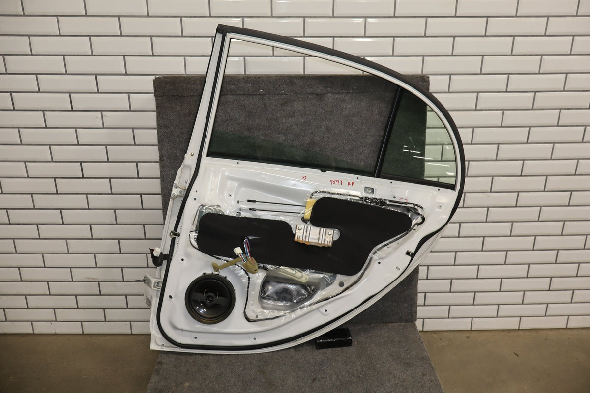 2012-2014 Mitsubishi i-MiEV Right Rear Door Diamond White Pearl ( W13 )