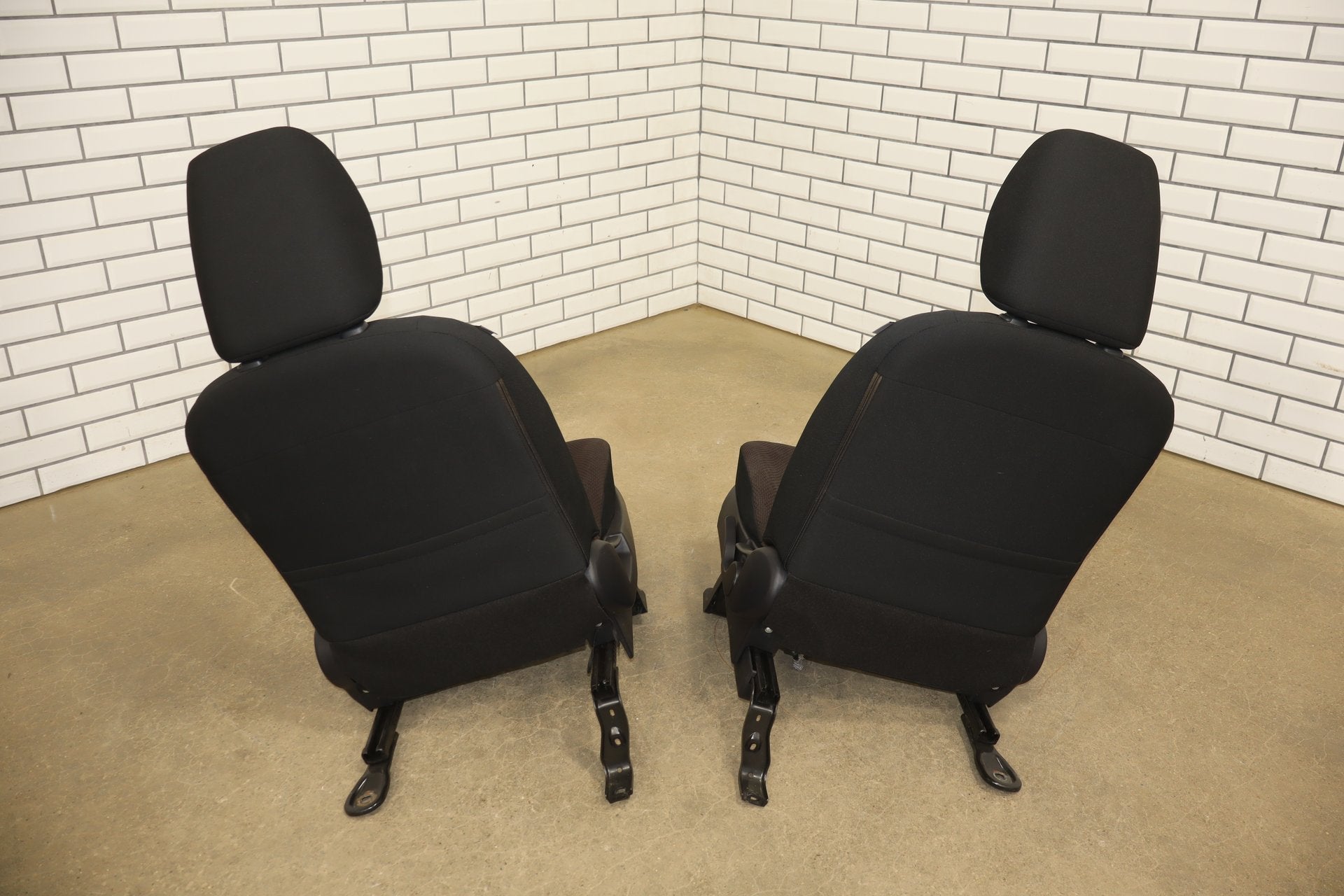 2012-2014 Mitsubishi i-MiEV SE Cloth Seats Set Brown 83P