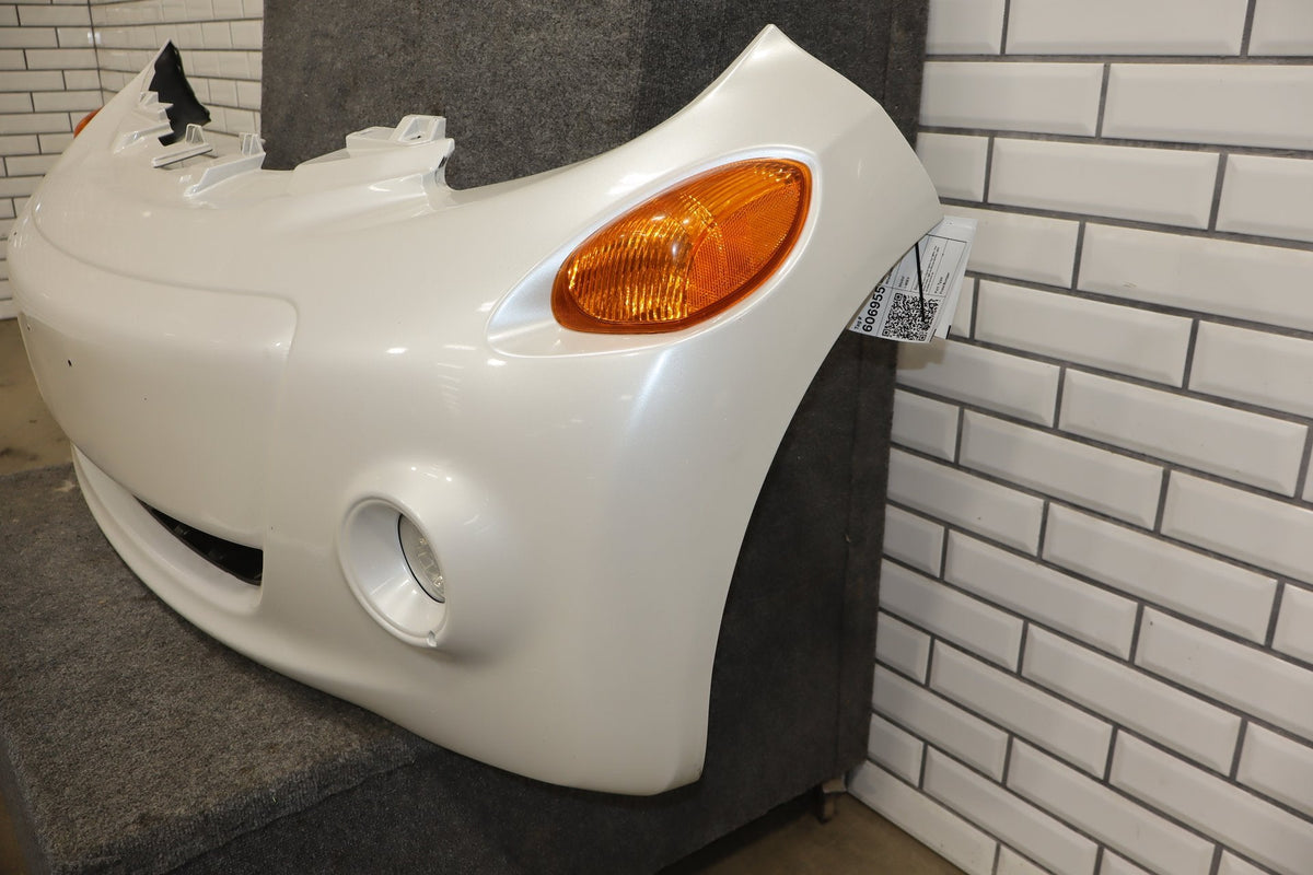 2012-2014 Mitsubishi i-MiEV SE Front Bumper Diamond White Pearl W13