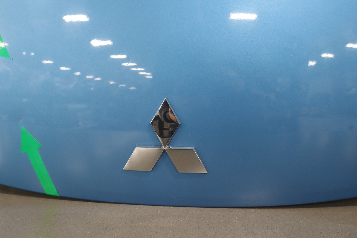 2012-2014 Mitsubishi i-MiEV SE Hood Diamond White Pearl W13